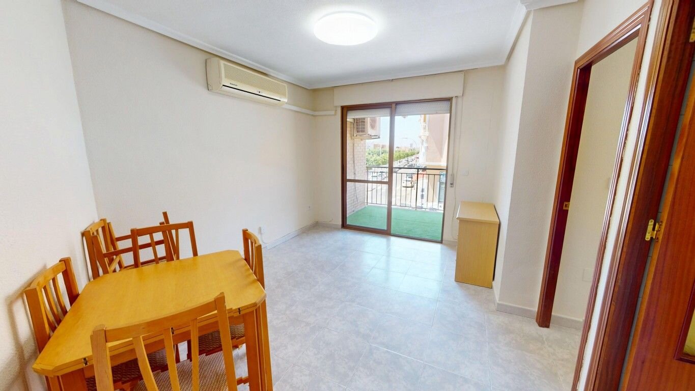 Mieszkanie z 2 Sypialniami w Lomas del Rame, Los Alcázares - Image 2