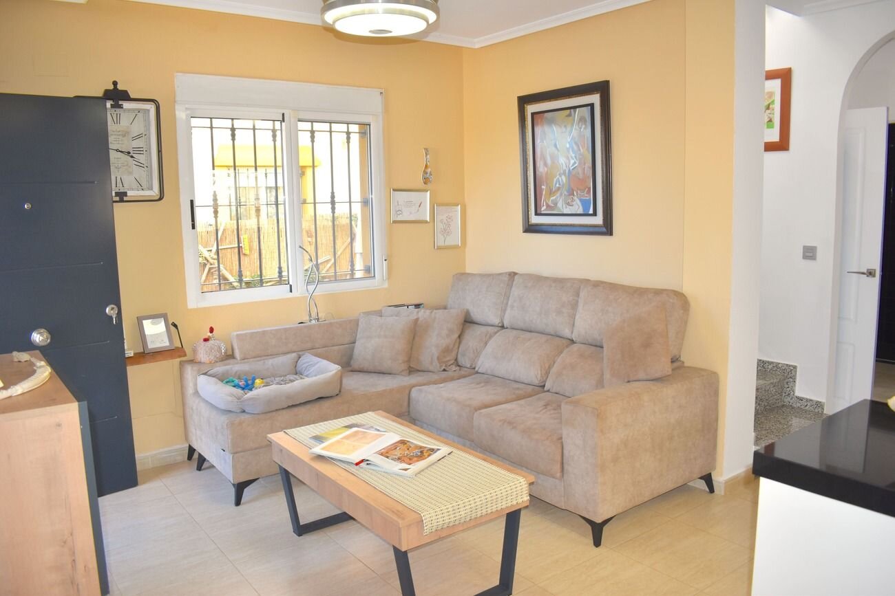 3-Bedroom Villa in El Edén - Los Estaños, Guardamar del Segura - Image 10