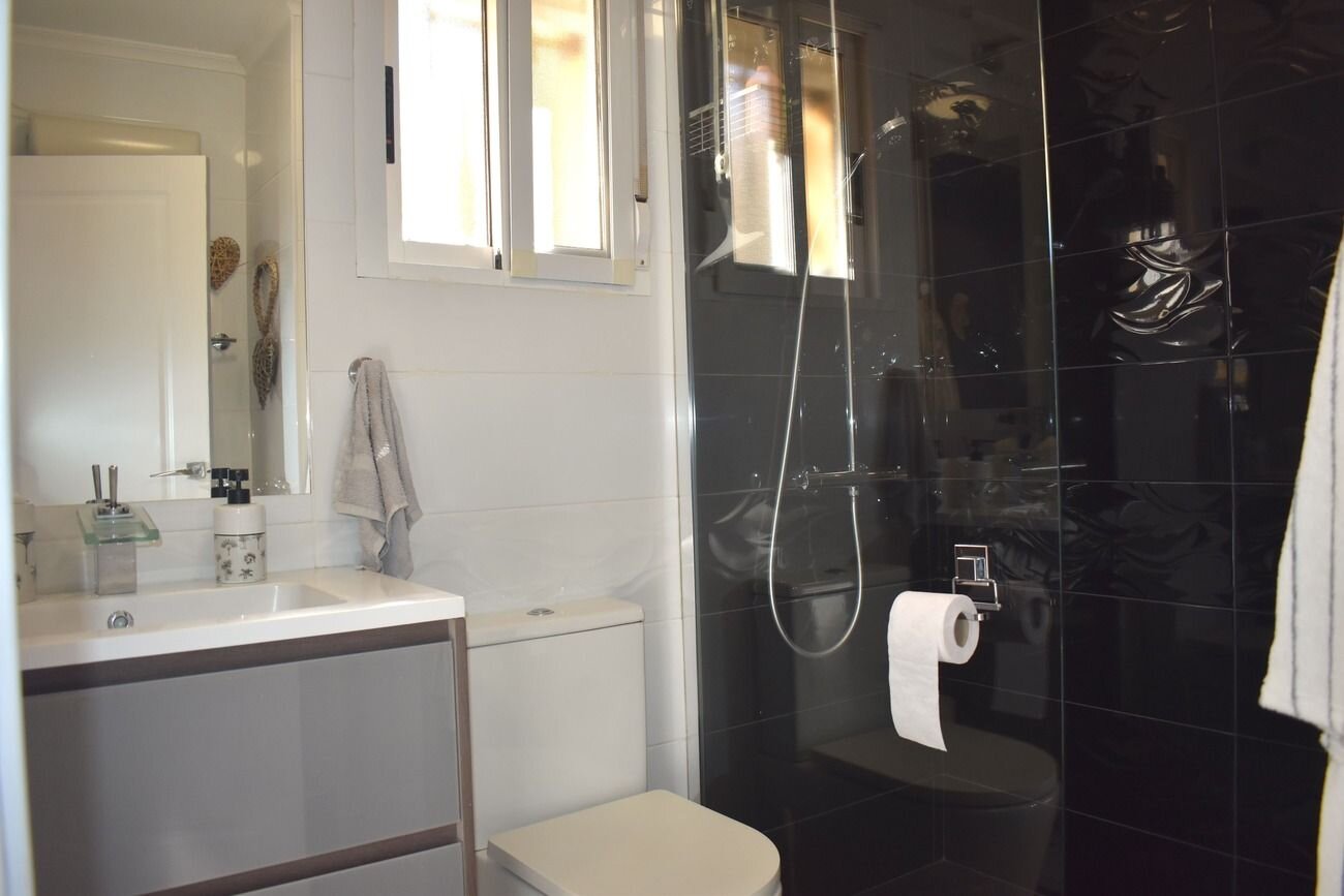 3-Bedroom Villa in El Edén - Los Estaños, Guardamar del Segura - Image 12