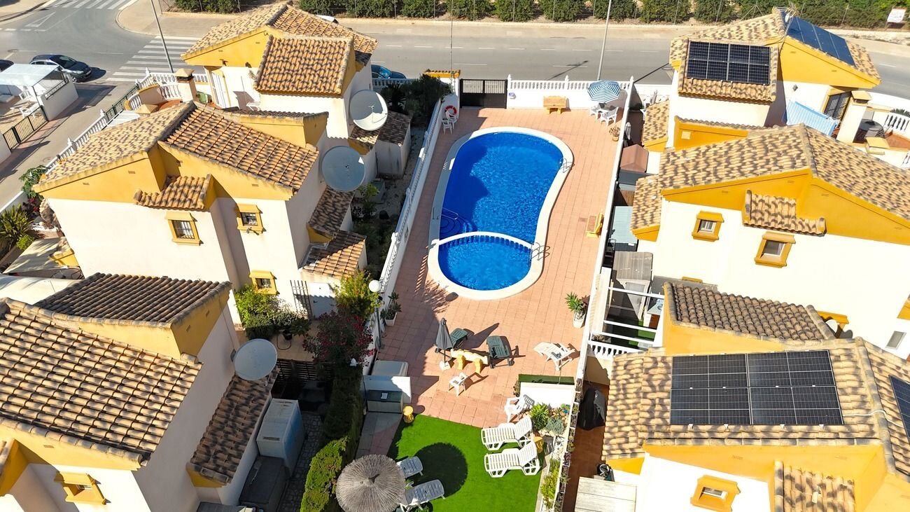 3-Bedroom Villa in El Edén - Los Estaños, Guardamar del Segura - Image 26