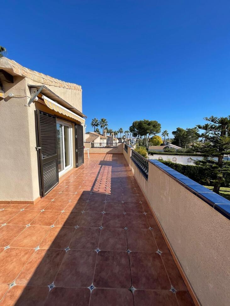 3-Bedroom Villa in Orihuela Costa - Image 12