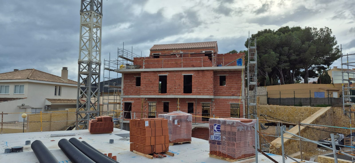 3-Bedroom Semi-Detached House in La Nucia | Sunny Casas ... - Image 4