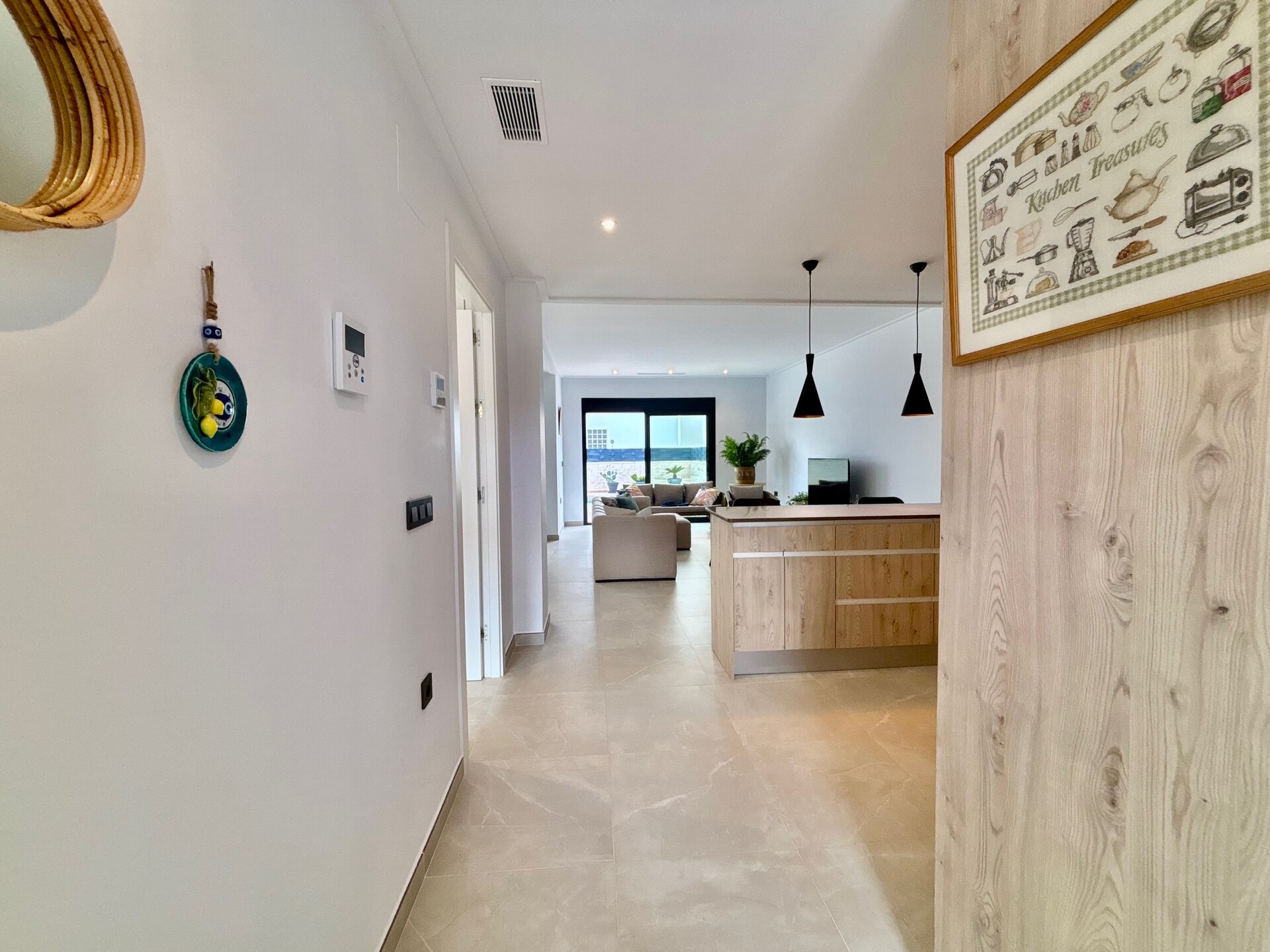 3-Bedroom Detached House in Benijófar - Image 9