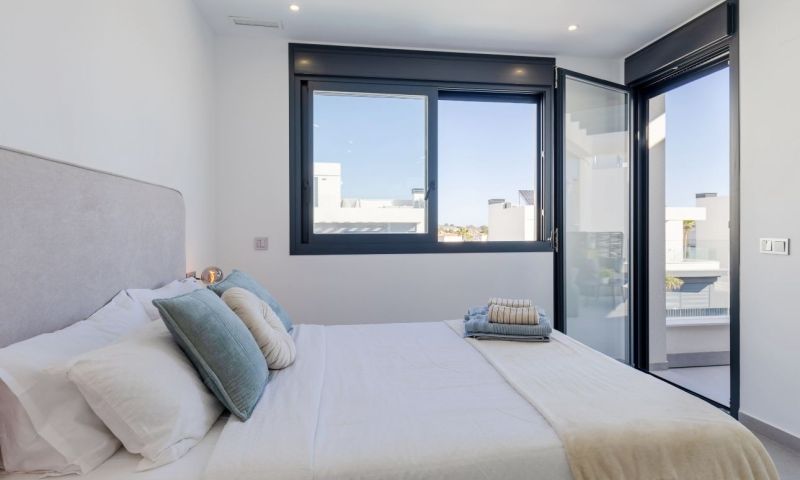 3-Bedroom Villa in Comunidad Valenciana, Algorfa - Image 27