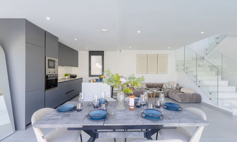 3-Bedroom Villa in Comunidad Valenciana, Algorfa - Image 40