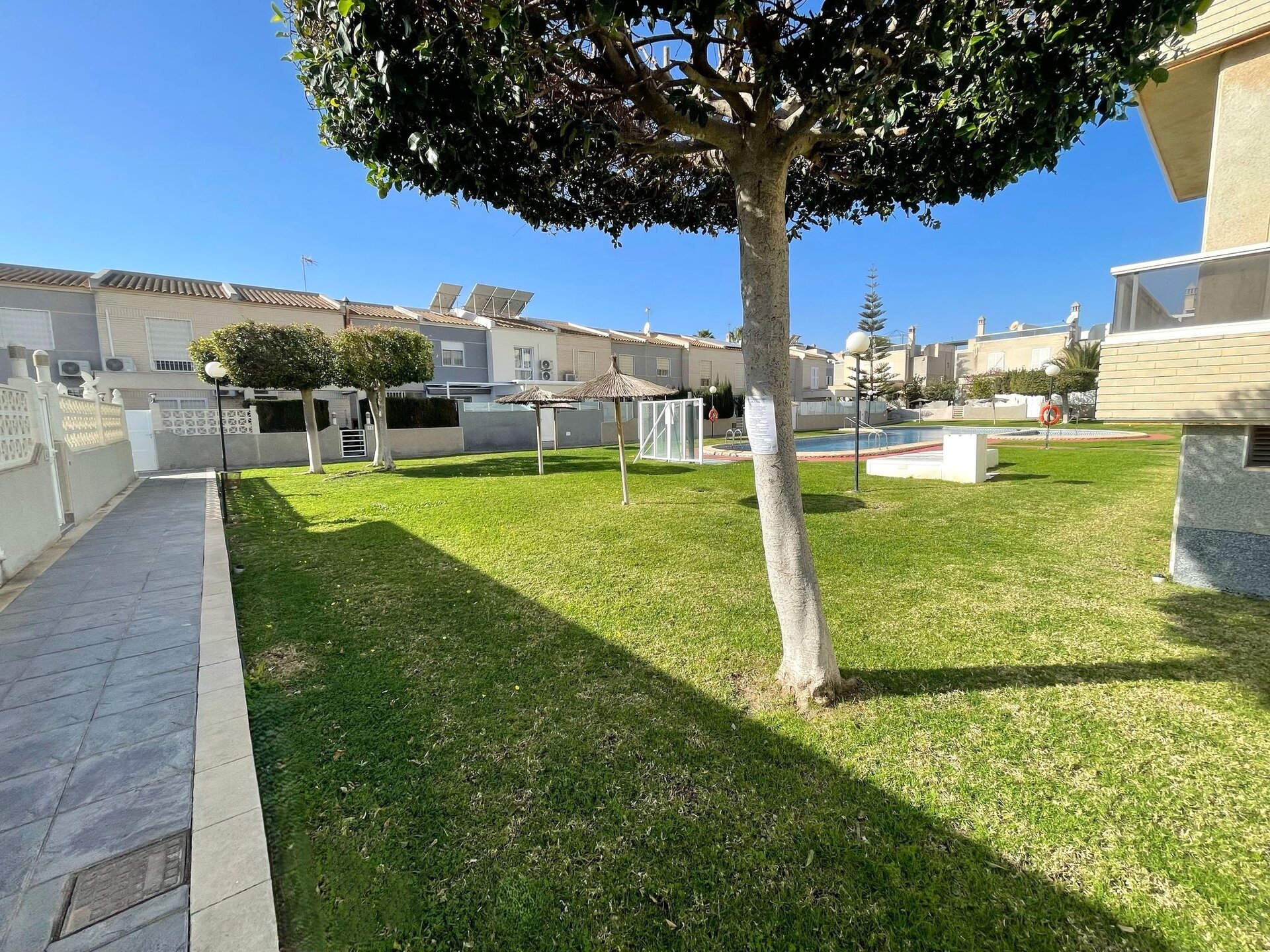 Apartamento planta baja de 3 Dormitorios en, Torrevieja - Image 13