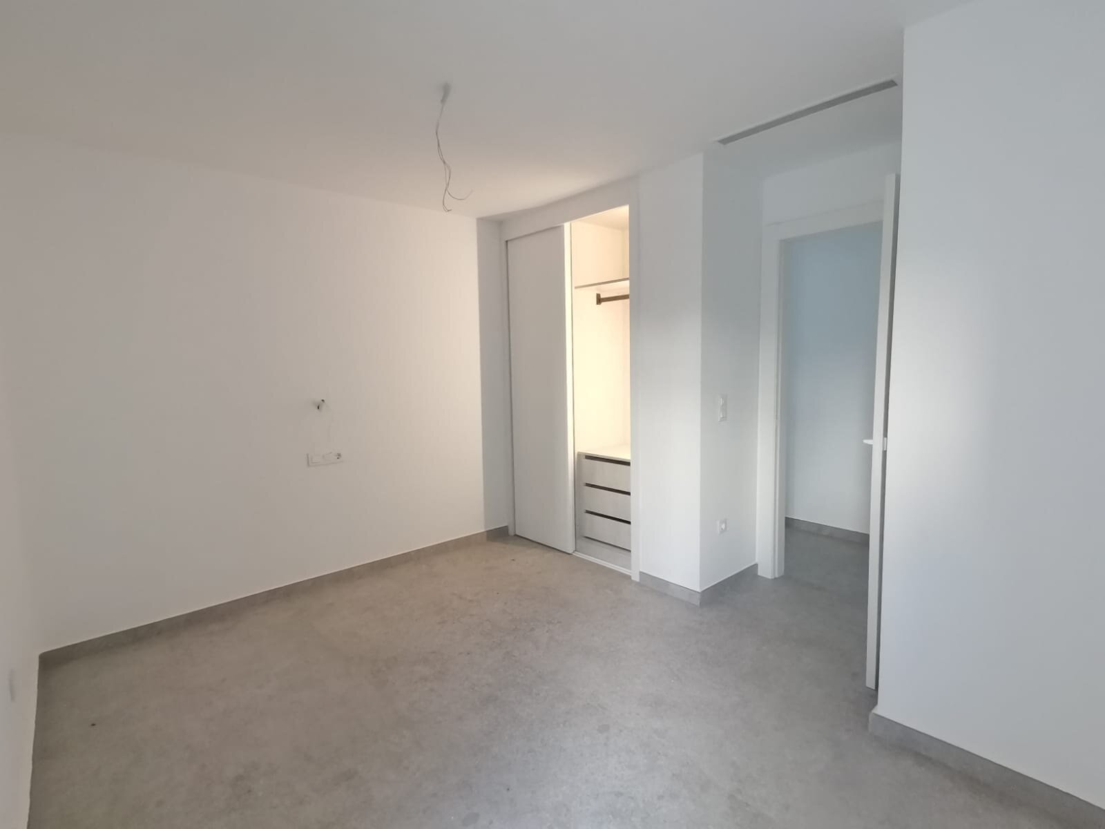 Apartamento planta baja de 3 Dormitorios en, Torrevieja - Image 3