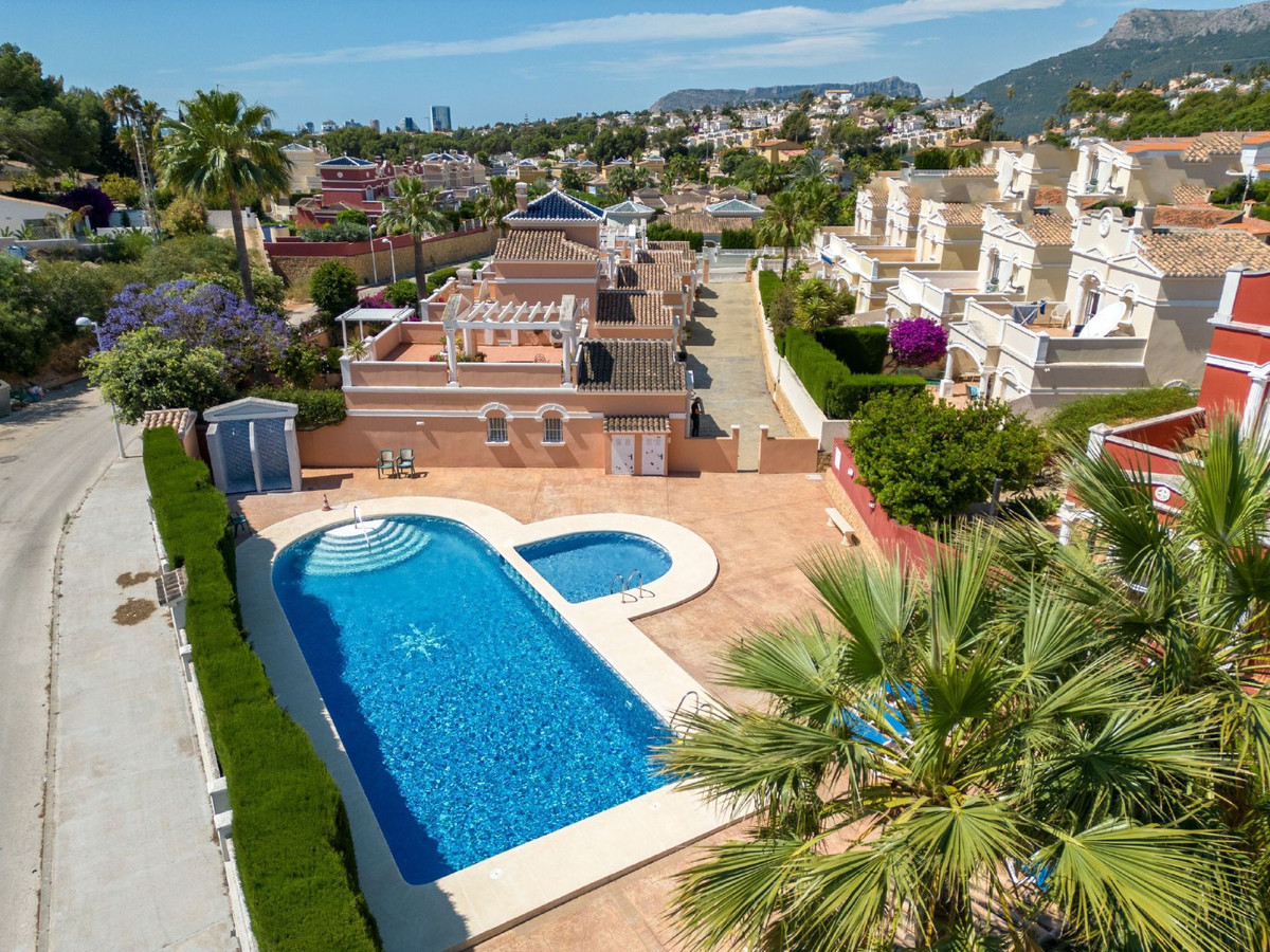 3-Bedroom Detached House in  Calpe | Sunny Casas - Costa ... - Image 5