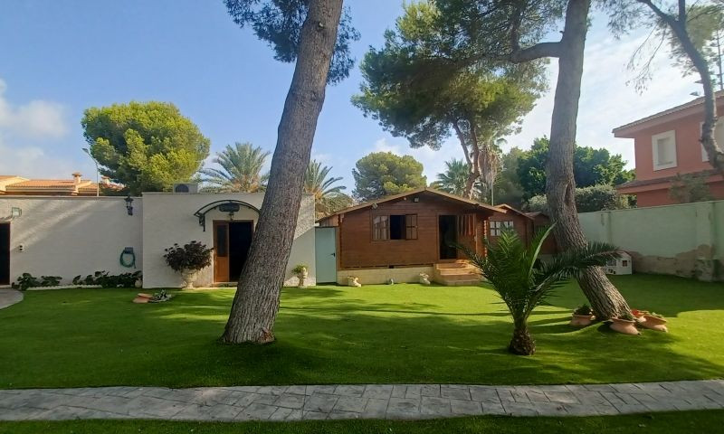 3-Bedroom Detached House in Orihuela Costa | Sunny Casas... - Image 9