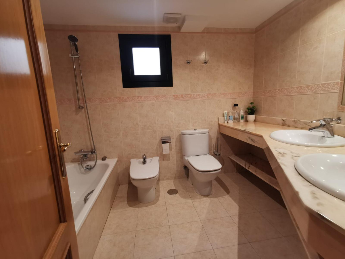 3-Bedroom Middle Floor Apartment in Altea | Sunny Casas ... - Image 20