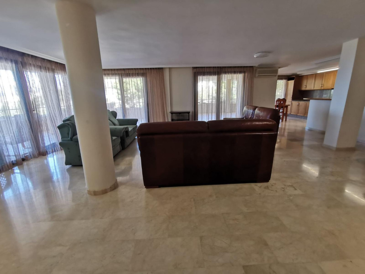 3-Bedroom Middle Floor Apartment in Altea | Sunny Casas ... - Image 3
