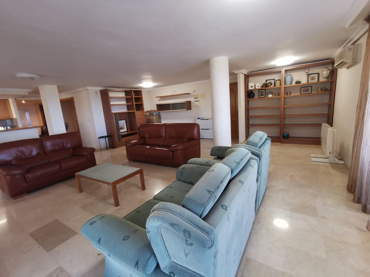3-Bedroom Middle Floor Apartment in Altea | Sunny Casas ... - Image 4
