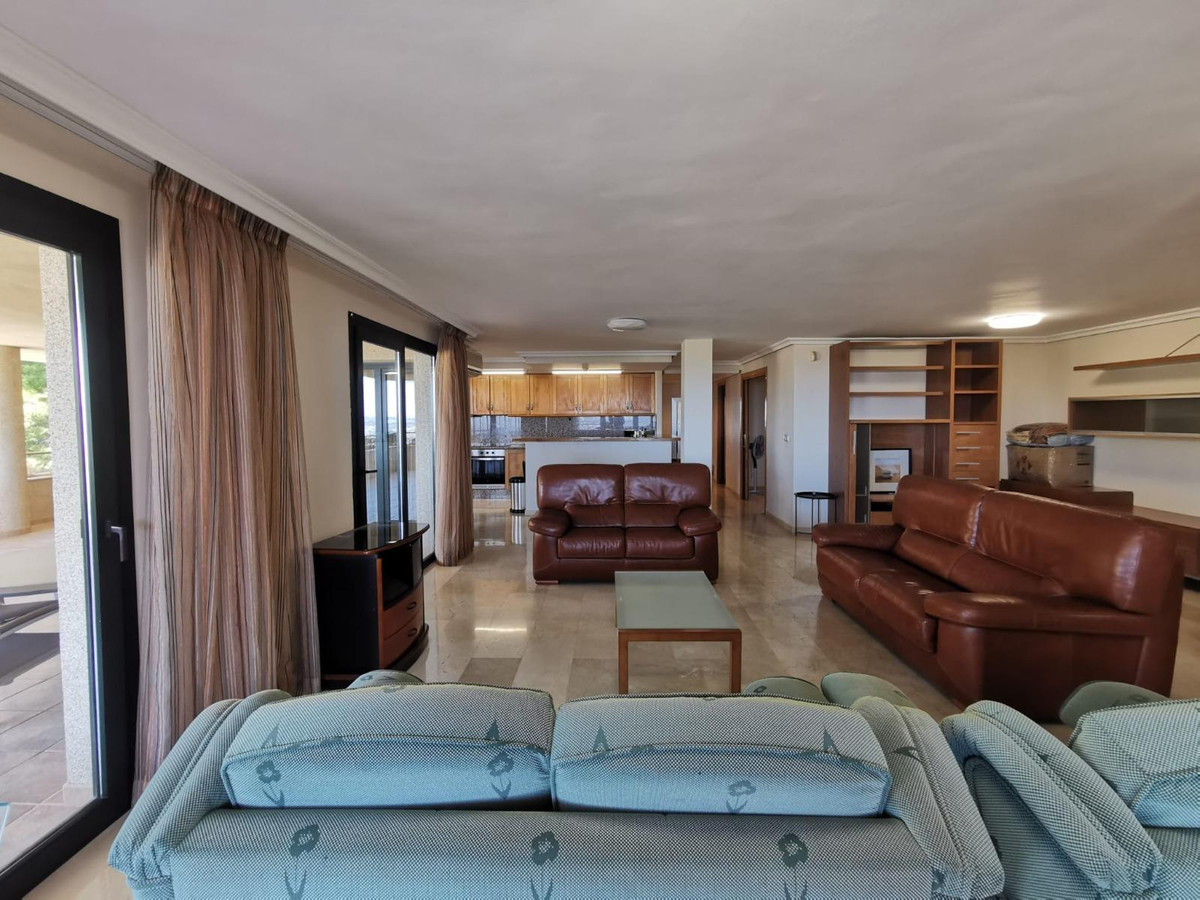 3-Bedroom Middle Floor Apartment in Altea | Sunny Casas ... - Image 5