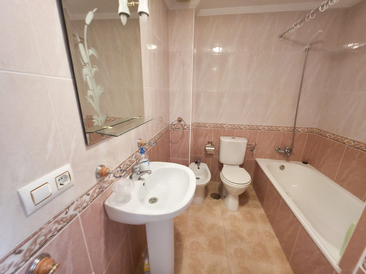 2-Bedroom Apartment in Las Filipinas, Orihuela Costa - Image 15