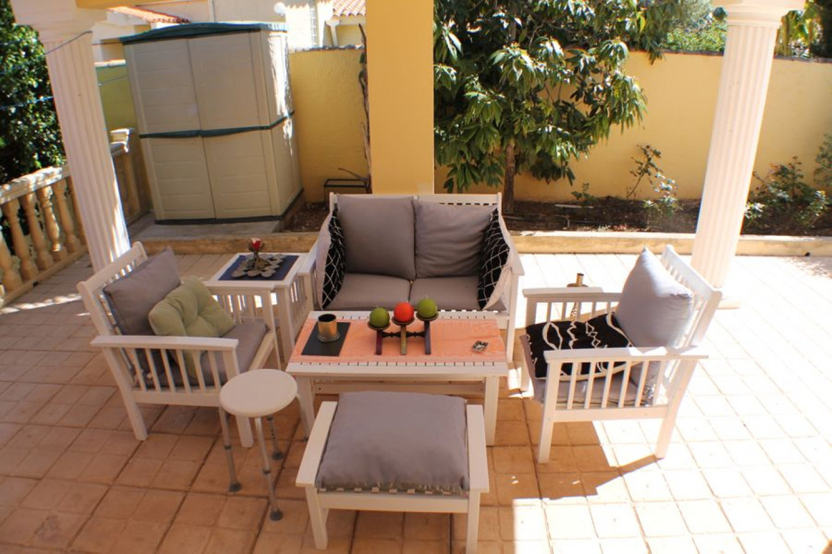 3-Bedroom Detached House in  L'Alfás del Pi | Sunny Casas... - Image 11