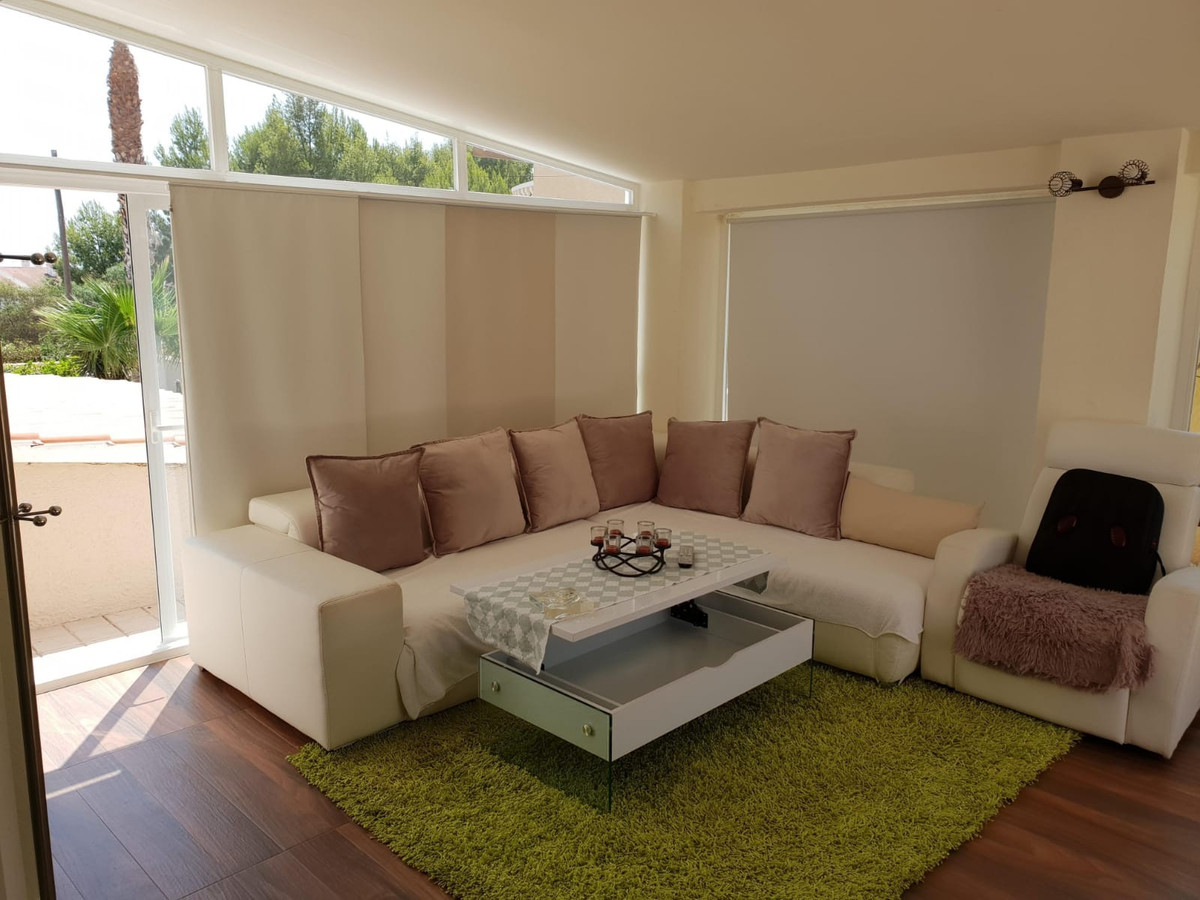 3-Bedroom Detached House in  L'Alfás del Pi | Sunny Casas... - Image 12