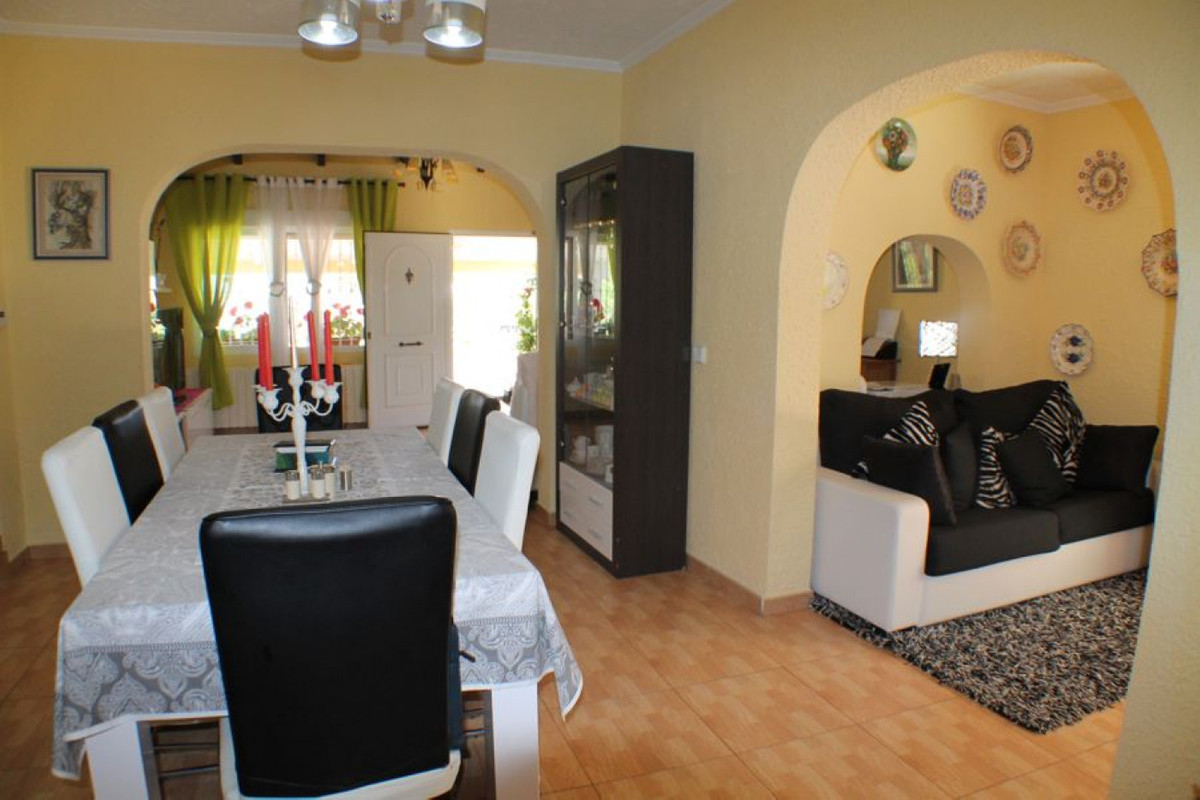 3-Bedroom Detached House in  L'Alfás del Pi | Sunny Casas... - Image 15