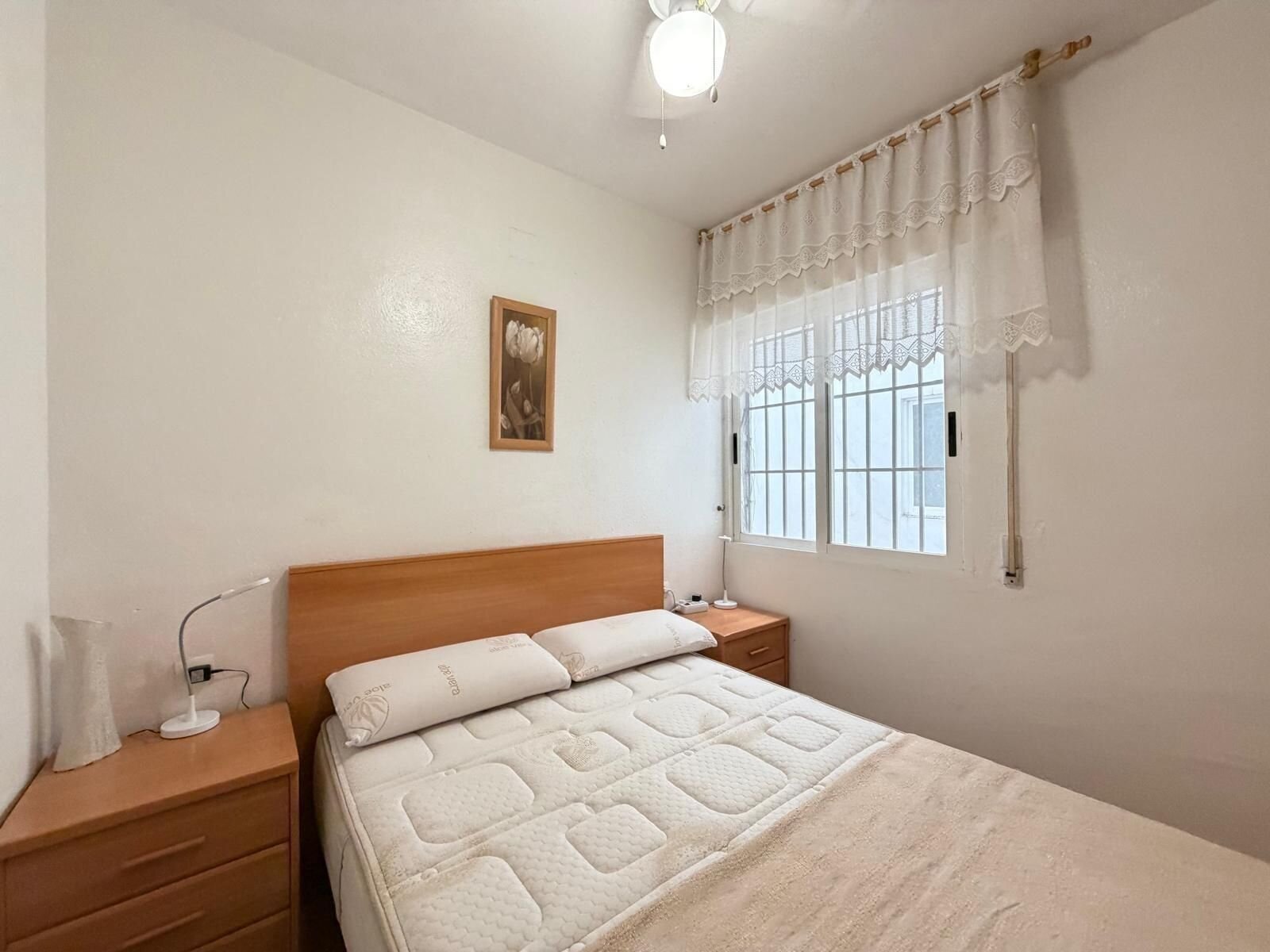 1-Bedroom Apartment in Estacion de Autobuses, Torrevieja - Image 19