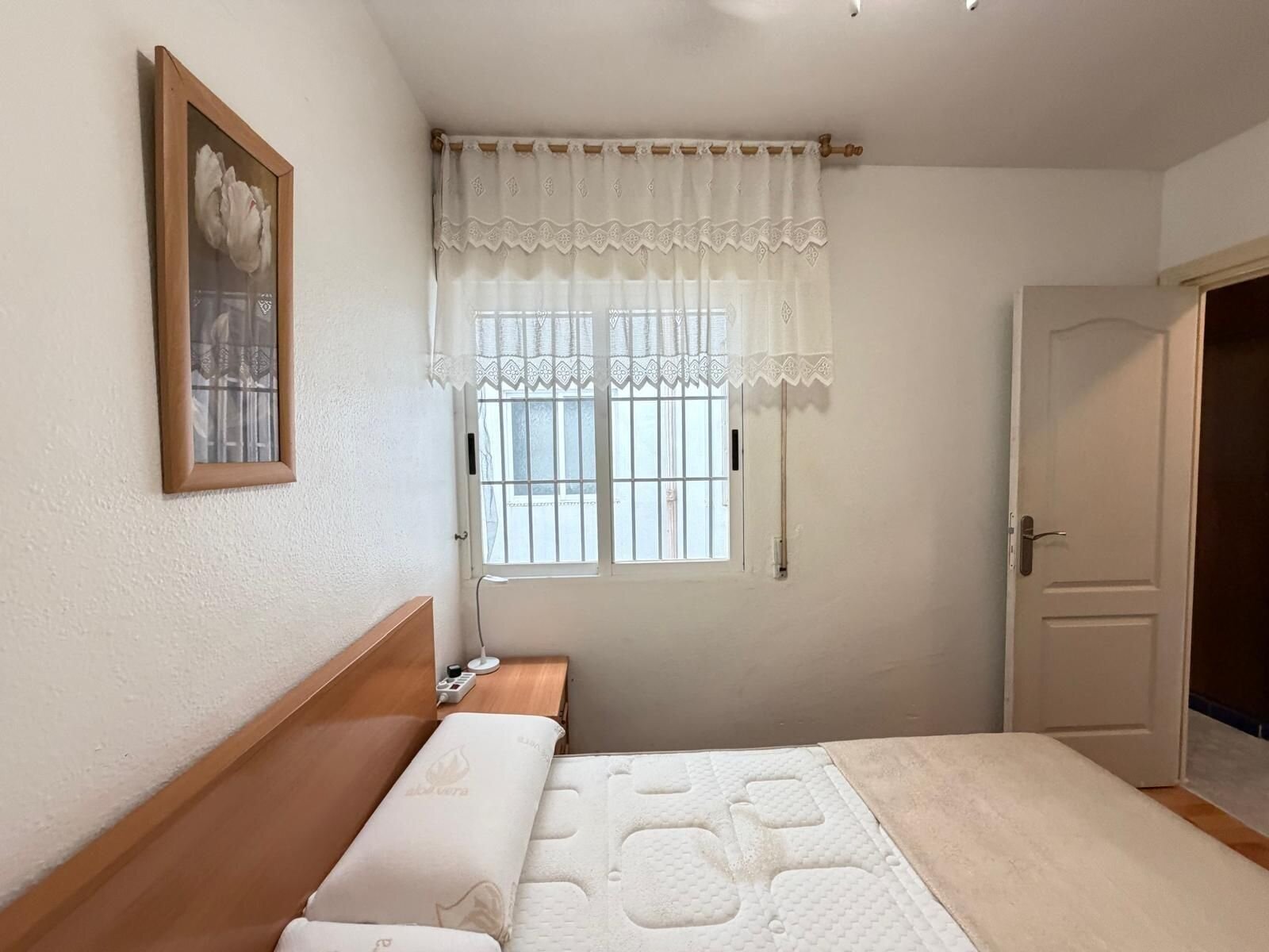 1-Bedroom Apartment in Estacion de Autobuses, Torrevieja - Image 21