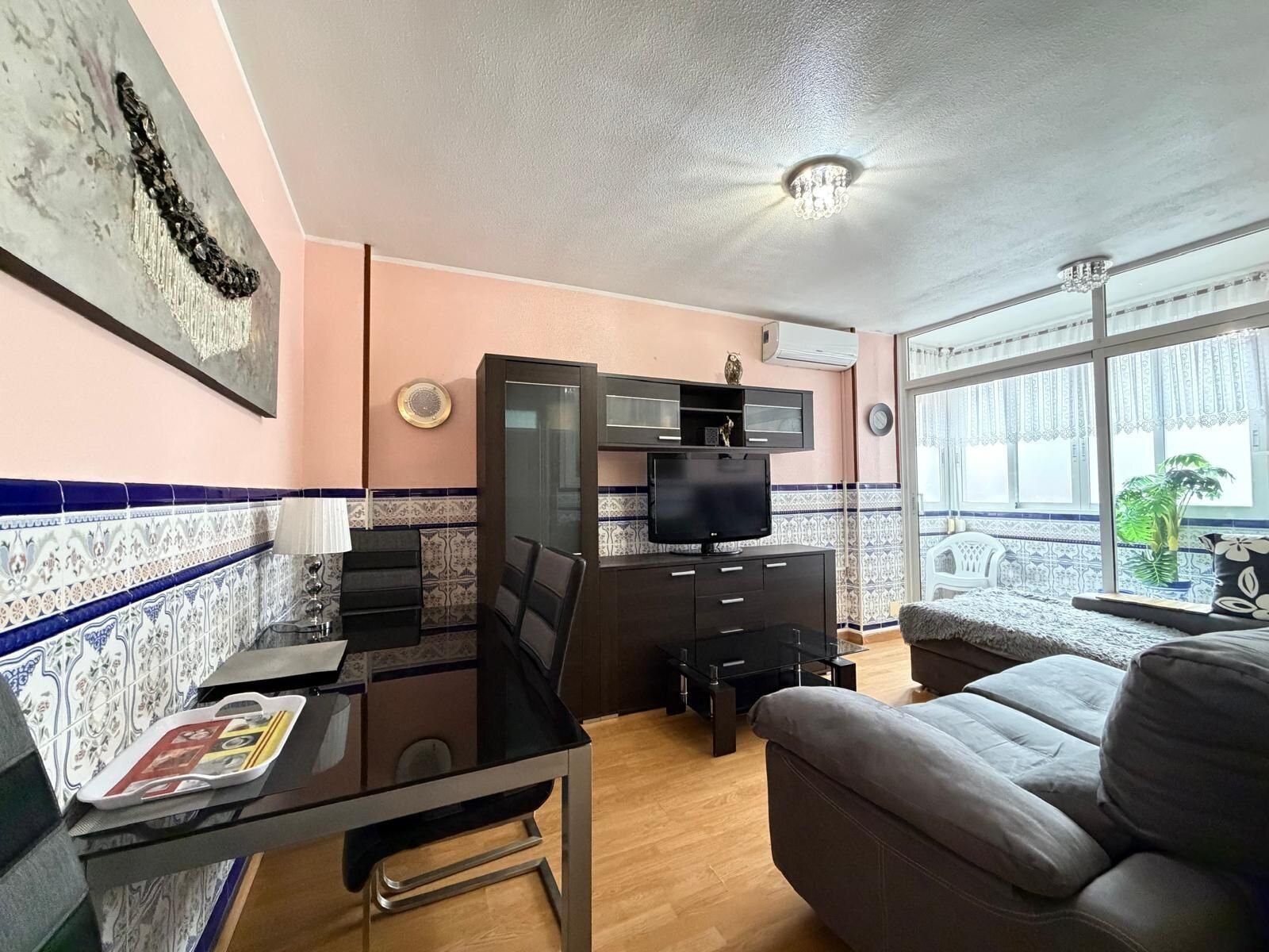 1-Bedroom Apartment in Estacion de Autobuses, Torrevieja - Image 28