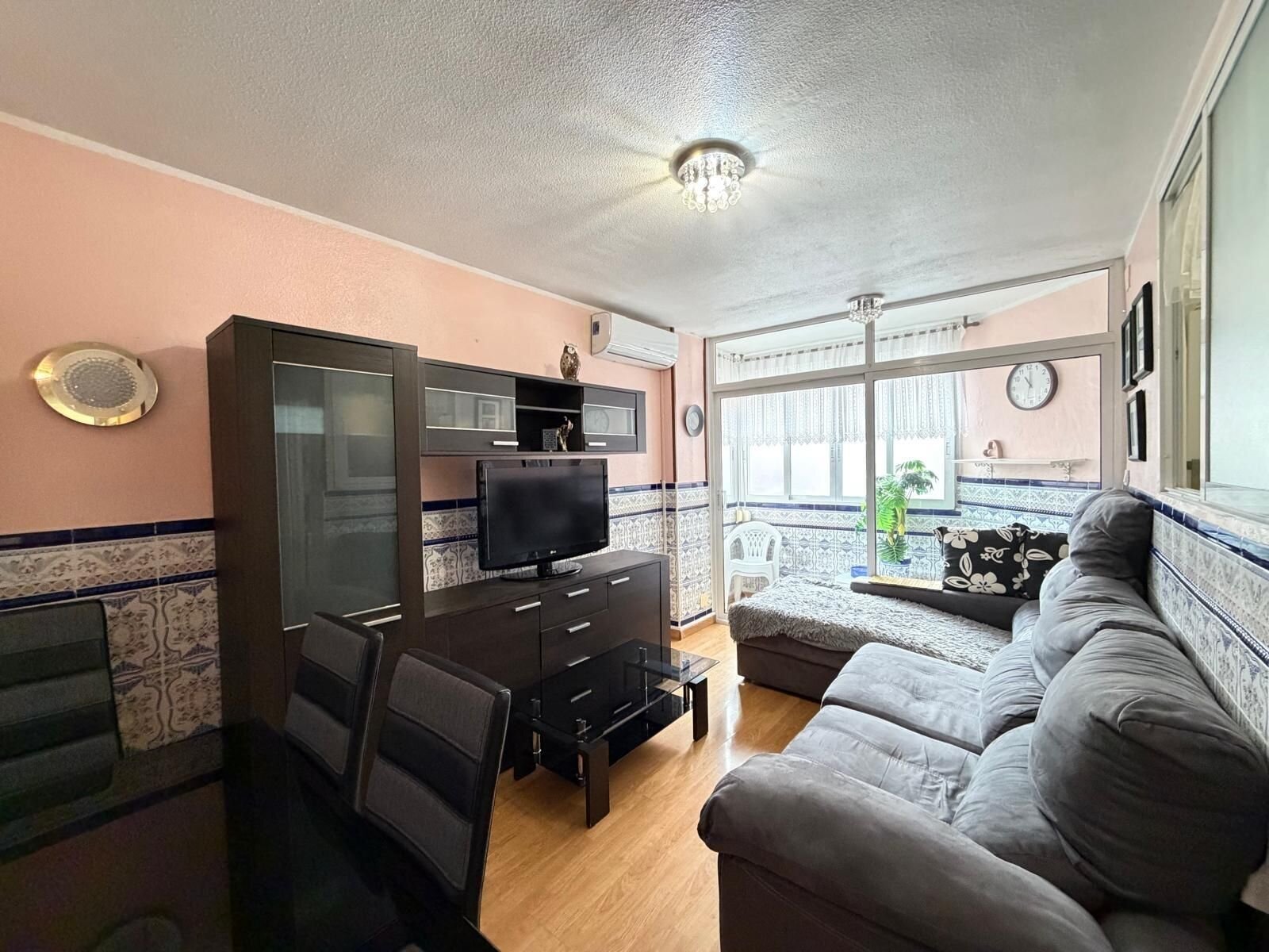 1-Bedroom Apartment in Estacion de Autobuses, Torrevieja - Image 29