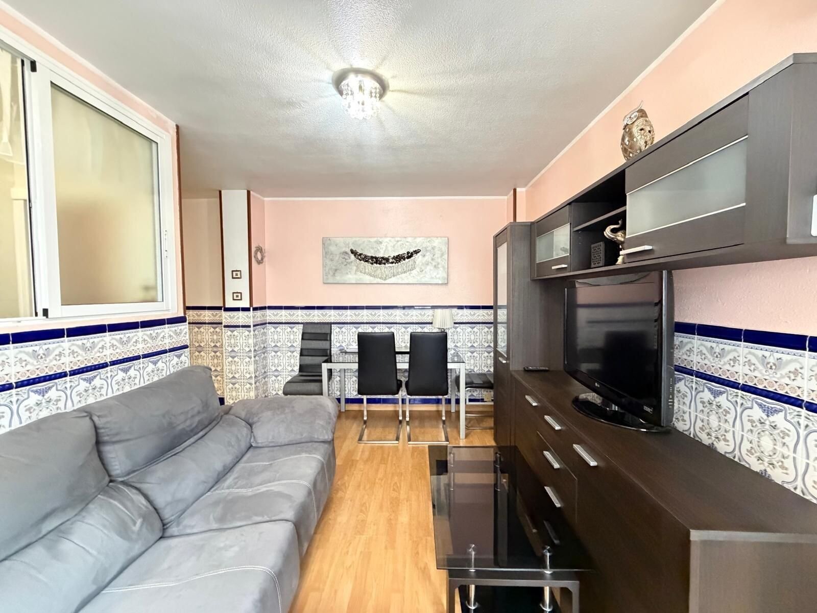 1-Bedroom Apartment in Estacion de Autobuses, Torrevieja - Image 31