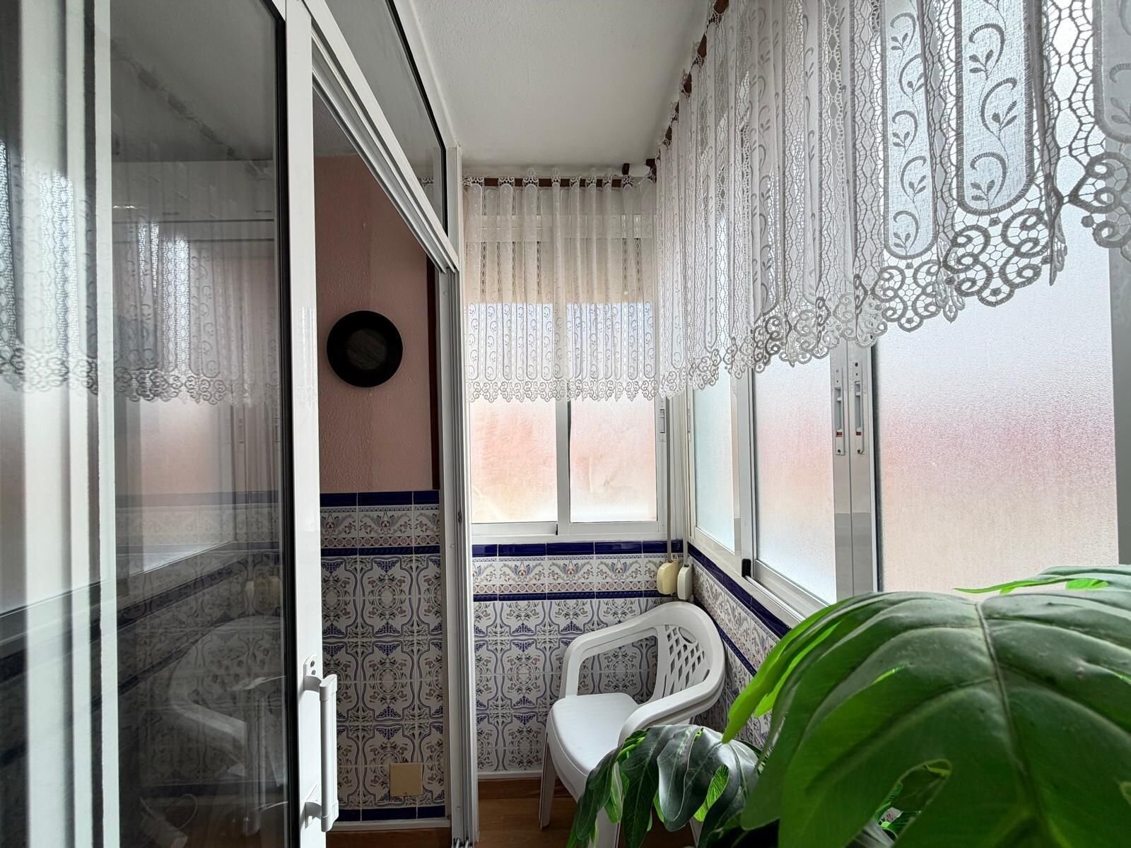 1-Bedroom Apartment in Estacion de Autobuses, Torrevieja - Image 37