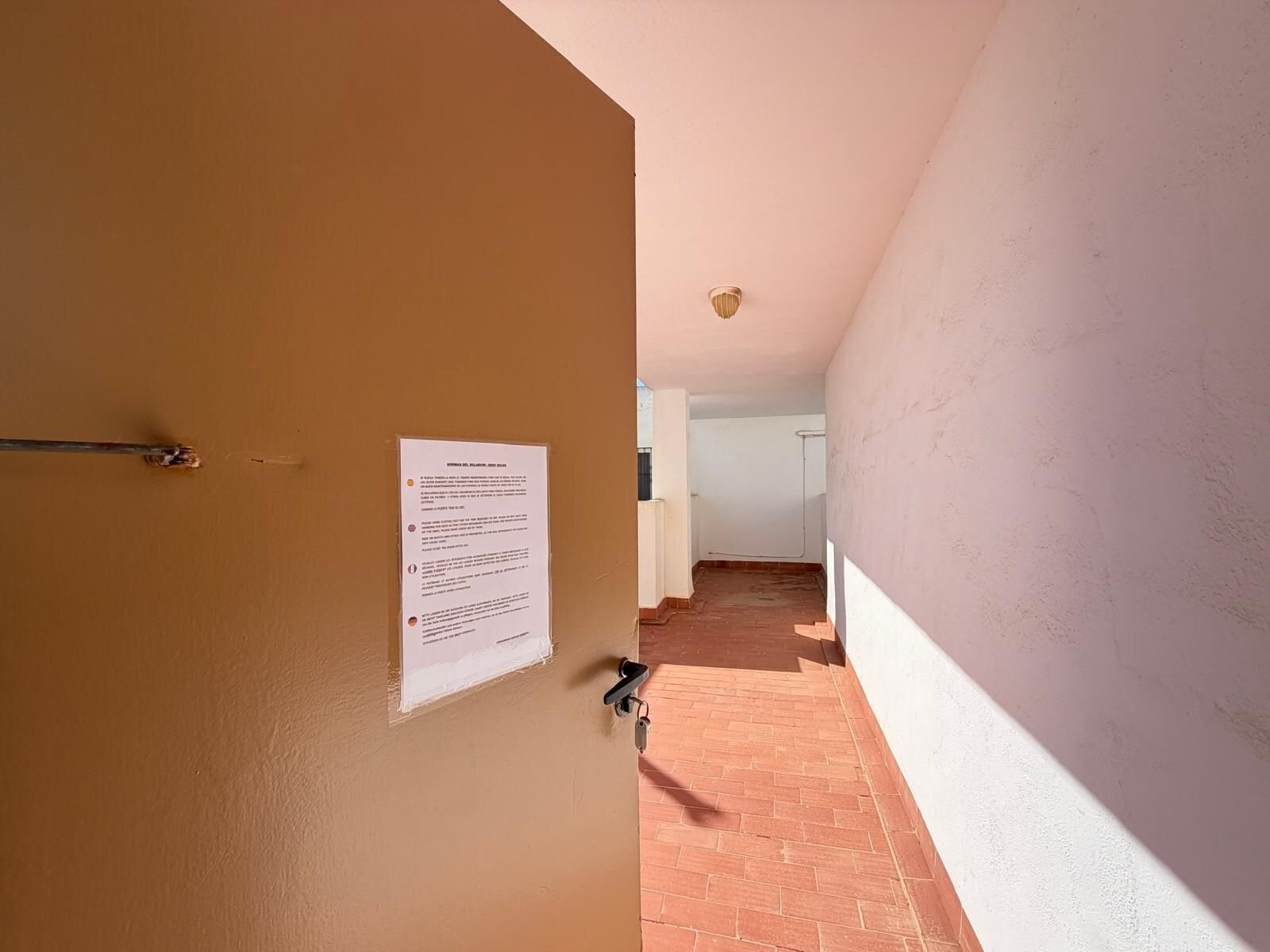 1-Bedroom Apartment in Estacion de Autobuses, Torrevieja - Image 39