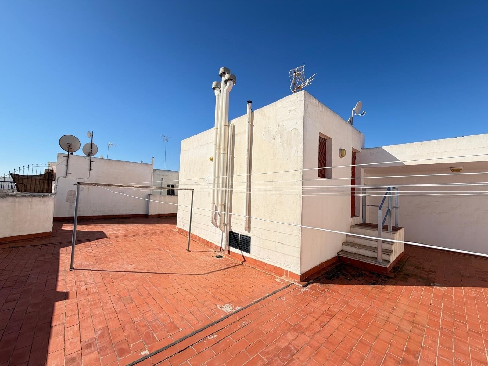 1-Bedroom Apartment in Estacion de Autobuses, Torrevieja - Image 44