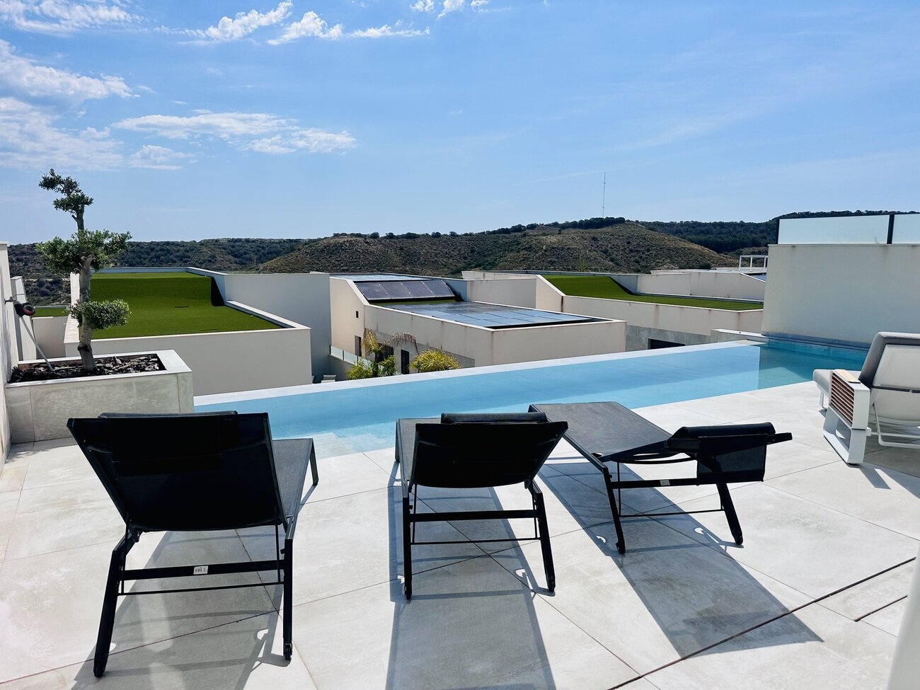 Villa met 4 Slaapkamers in Ciudad Quesada, Rojales - Image 1