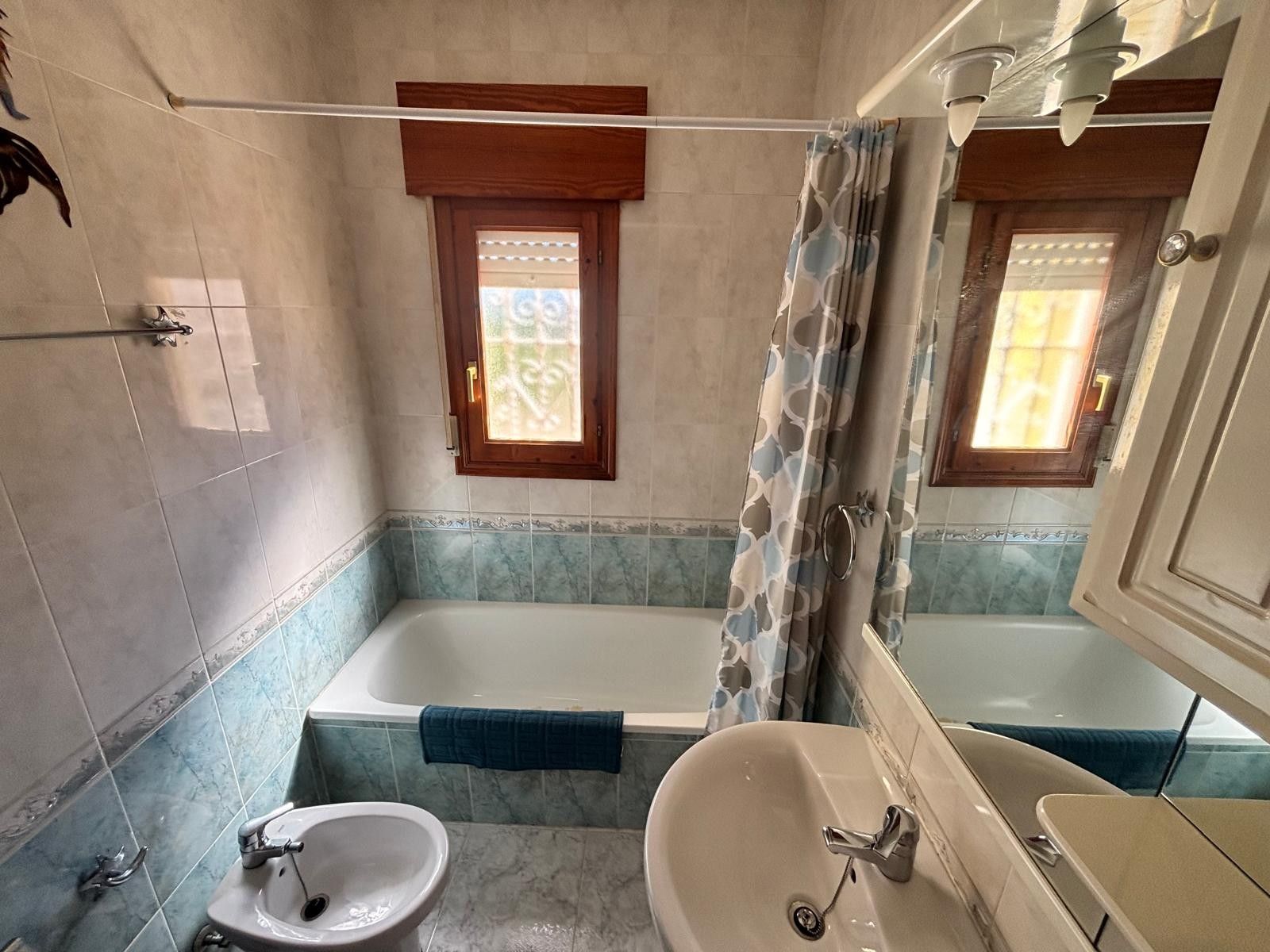 2-Bedroom Villa in La Marquesa, Rojales - Image 25