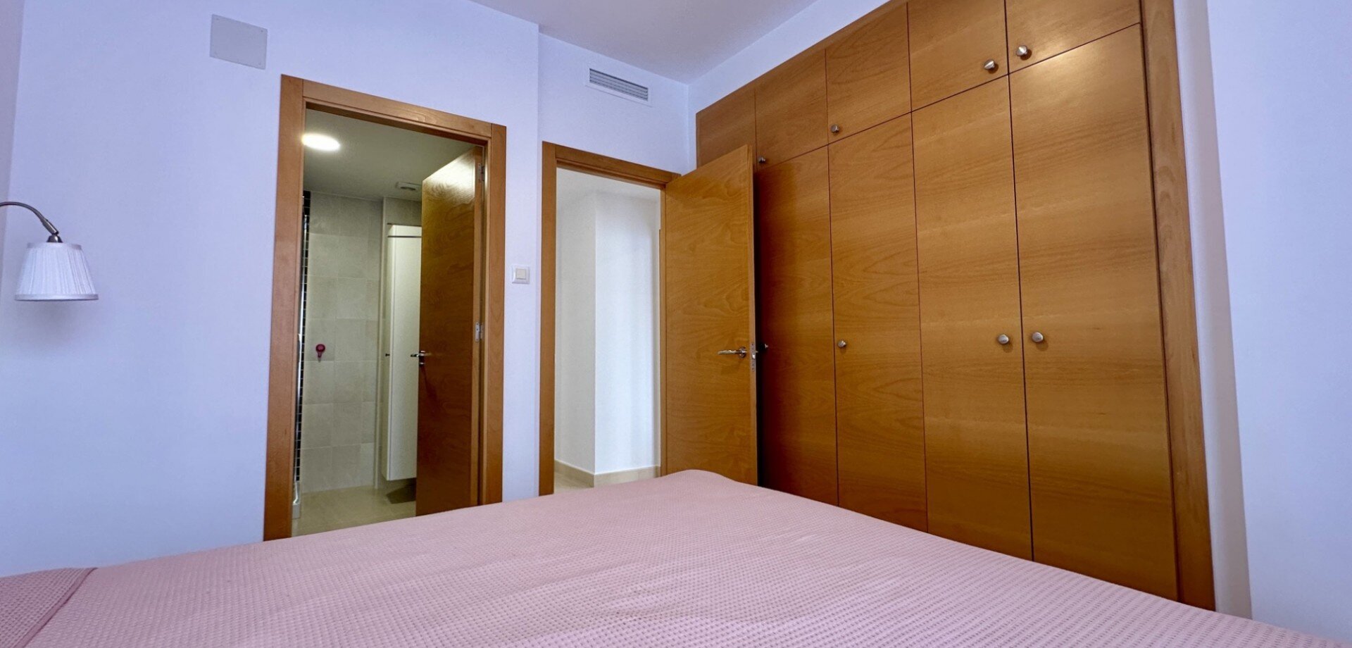 3-Bedroom Apartment in Pueblo 9, San Miguel de Salinas - Image 29