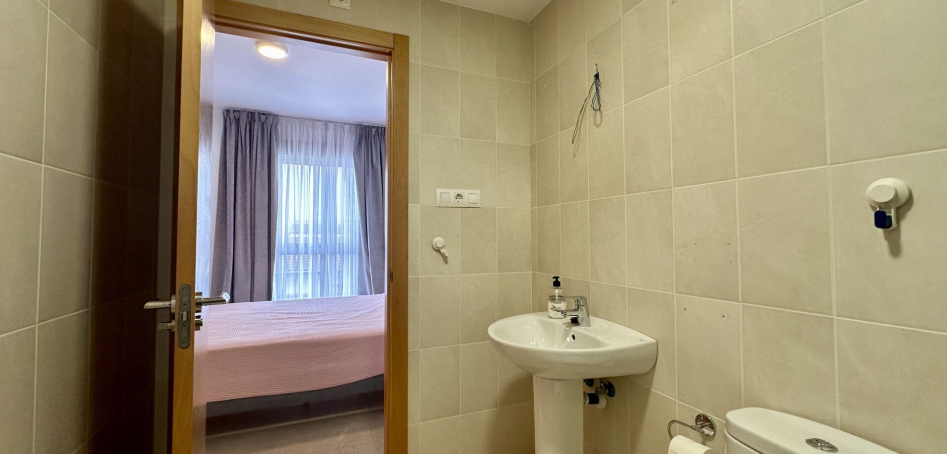 3-Bedroom Apartment in Pueblo 9, San Miguel de Salinas - Image 31