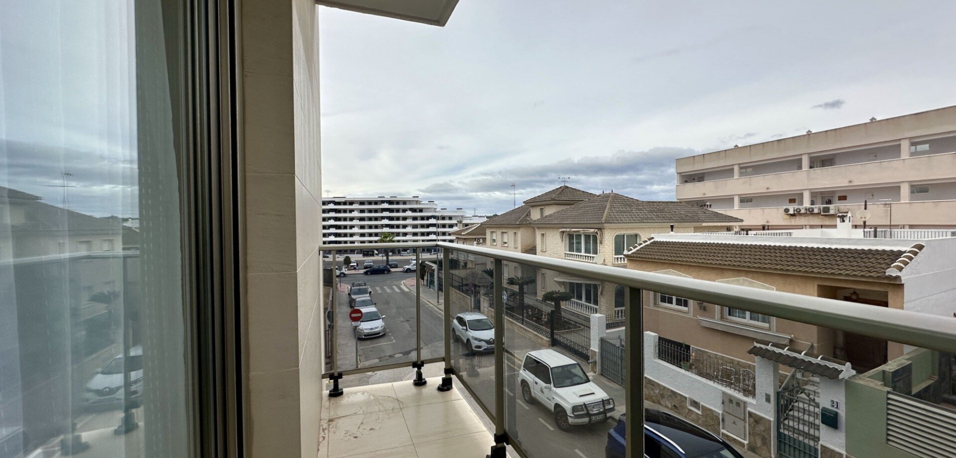 3-Bedroom Apartment in Pueblo 9, San Miguel de Salinas - Image 36