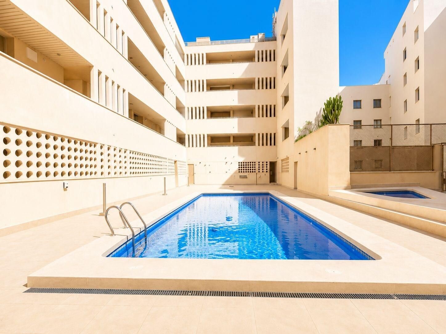 Apartment in Torrevieja - Image 12