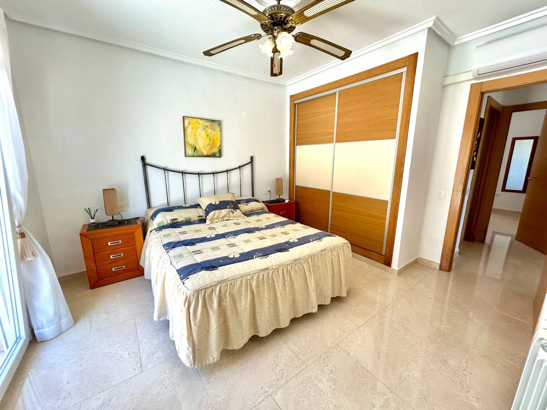 5-Bedroom Villa in Centro de la Ciudad Quesada, Rojales - Image 14