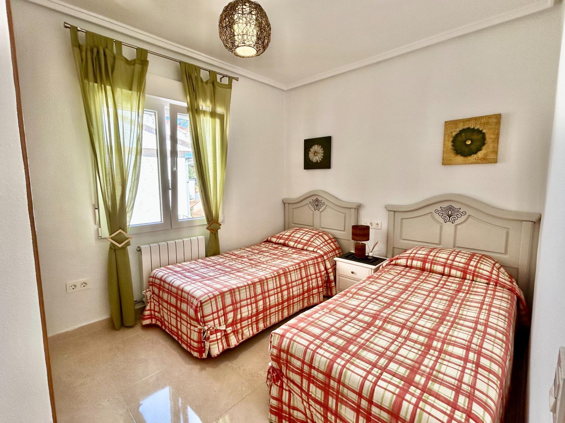 5-Bedroom Villa in Centro de la Ciudad Quesada, Rojales - Image 20