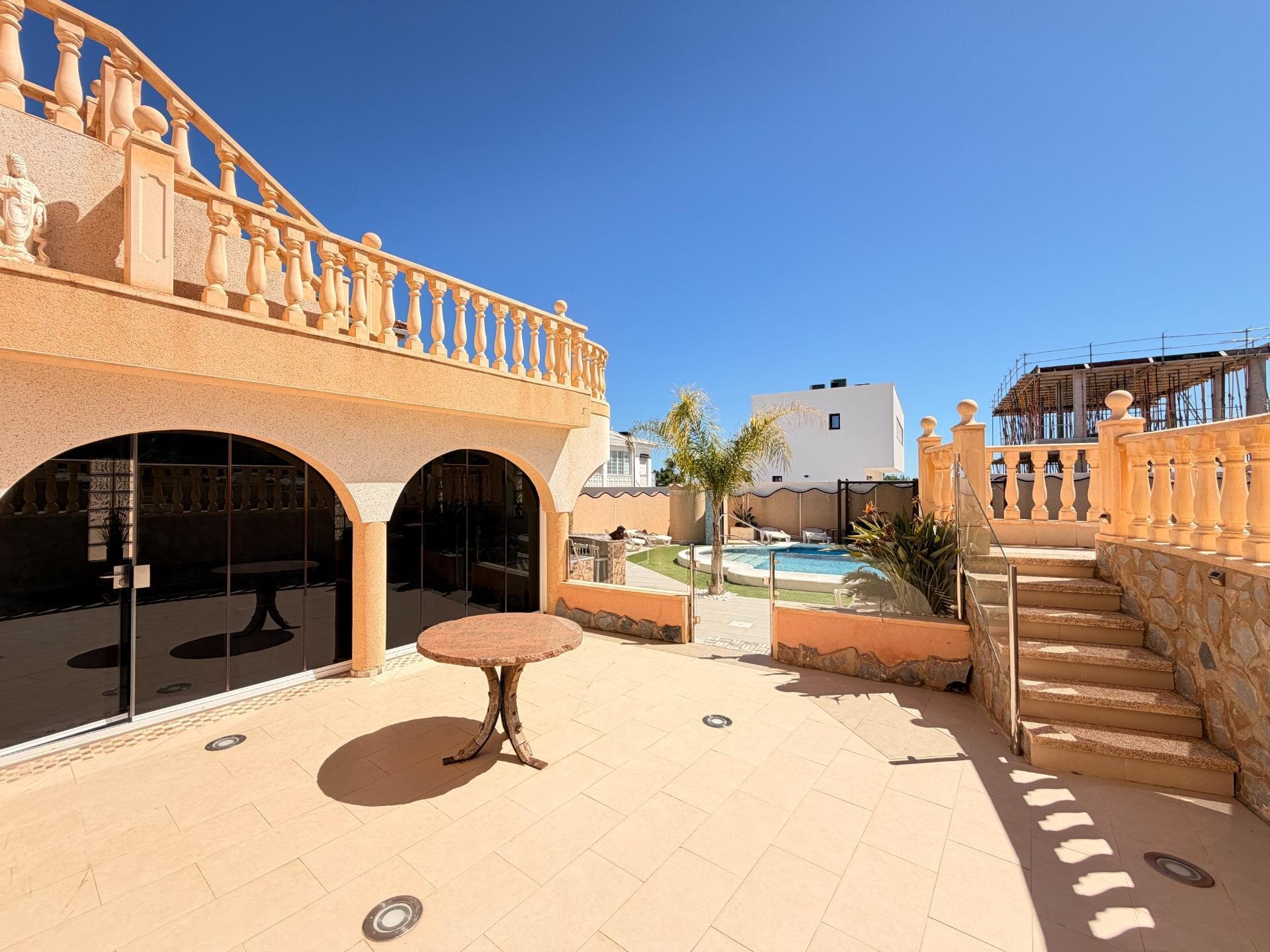 5-Bedroom Villa in Centro de la Ciudad Quesada, Rojales - Image 22
