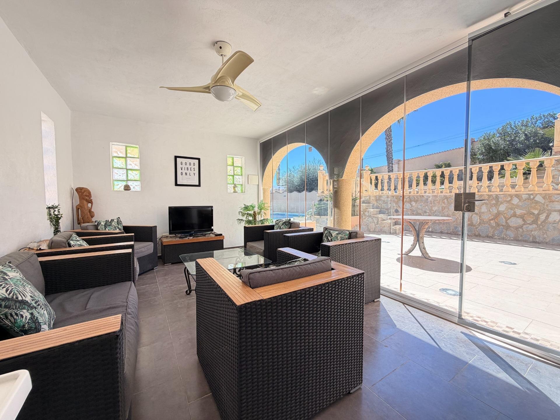 5-Bedroom Villa in Centro de la Ciudad Quesada, Rojales - Image 24