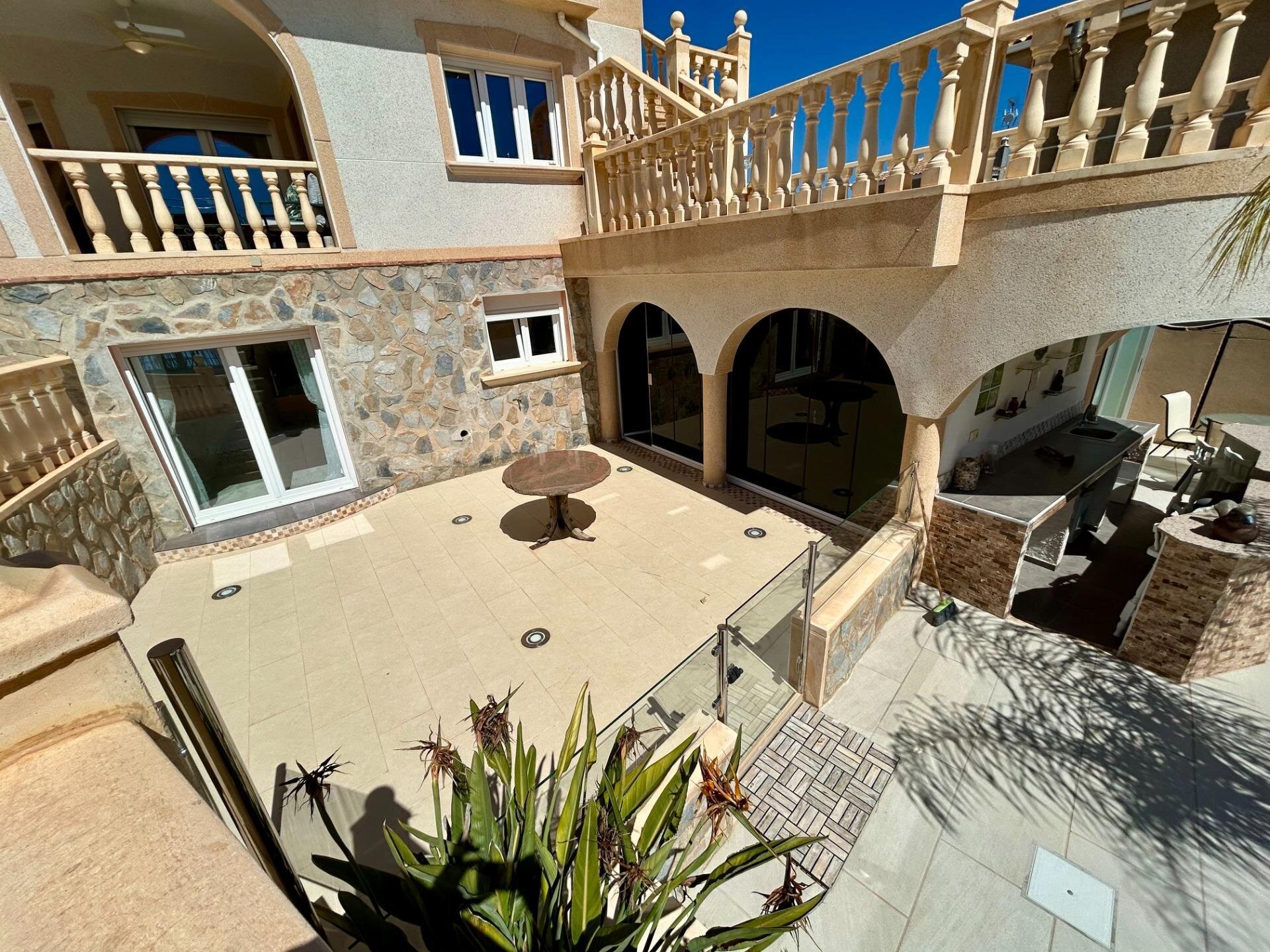 5-Bedroom Villa in Centro de la Ciudad Quesada, Rojales - Image 25