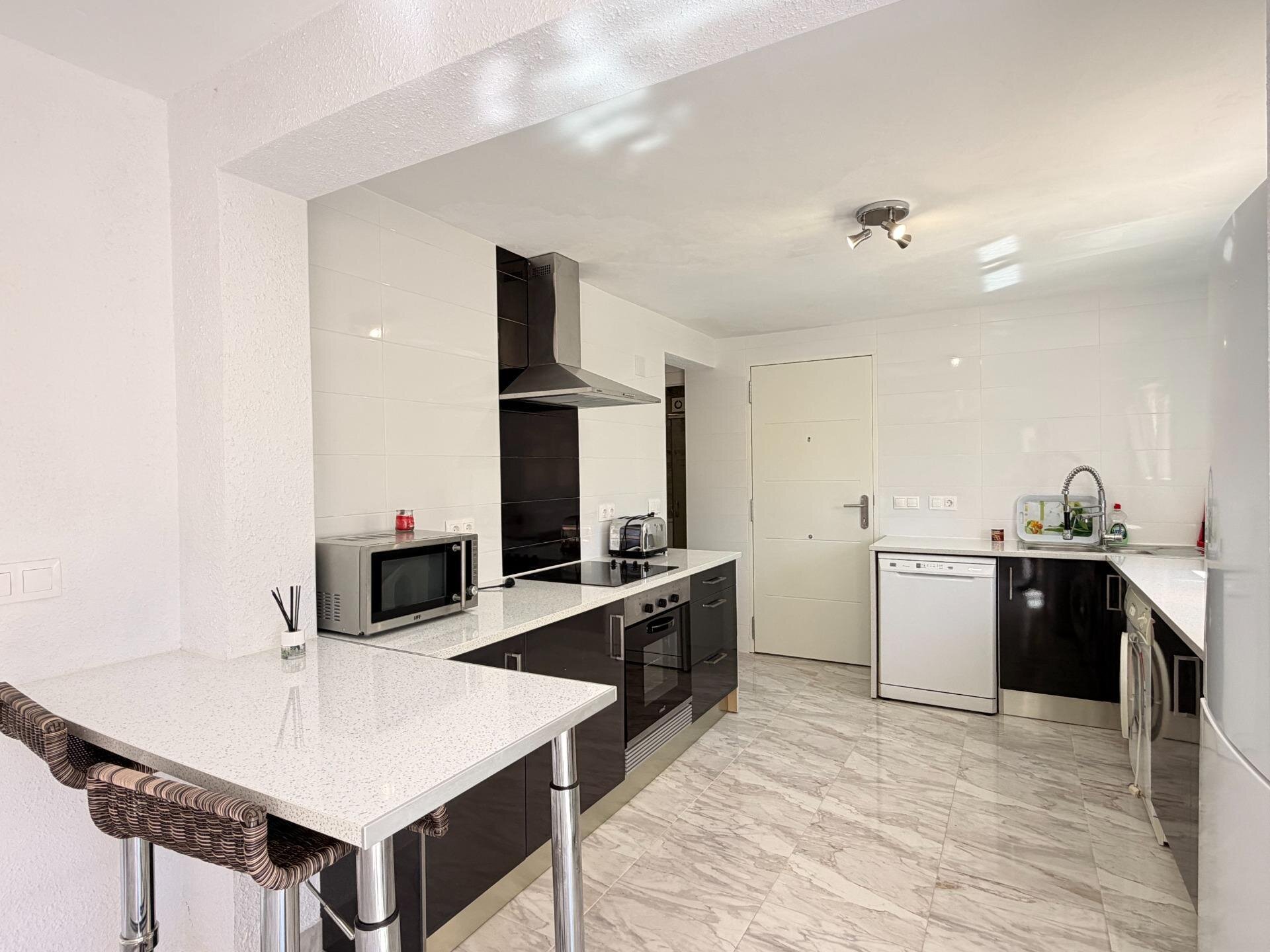 5-Bedroom Villa in Centro de la Ciudad Quesada, Rojales - Image 27