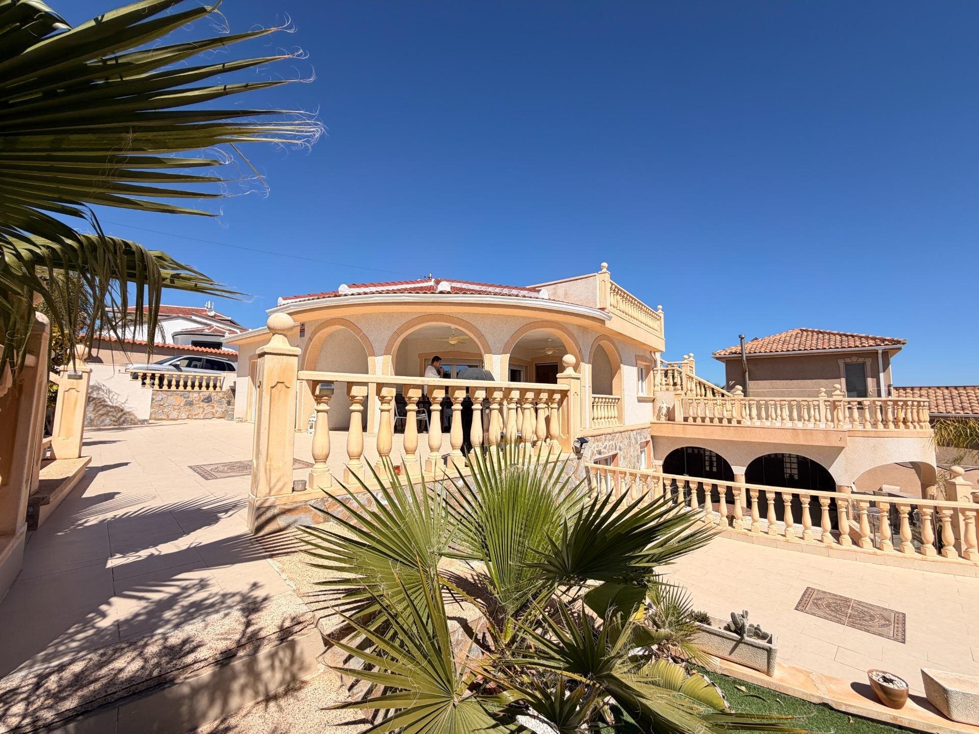 5-Bedroom Villa in Centro de la Ciudad Quesada, Rojales - Image 40