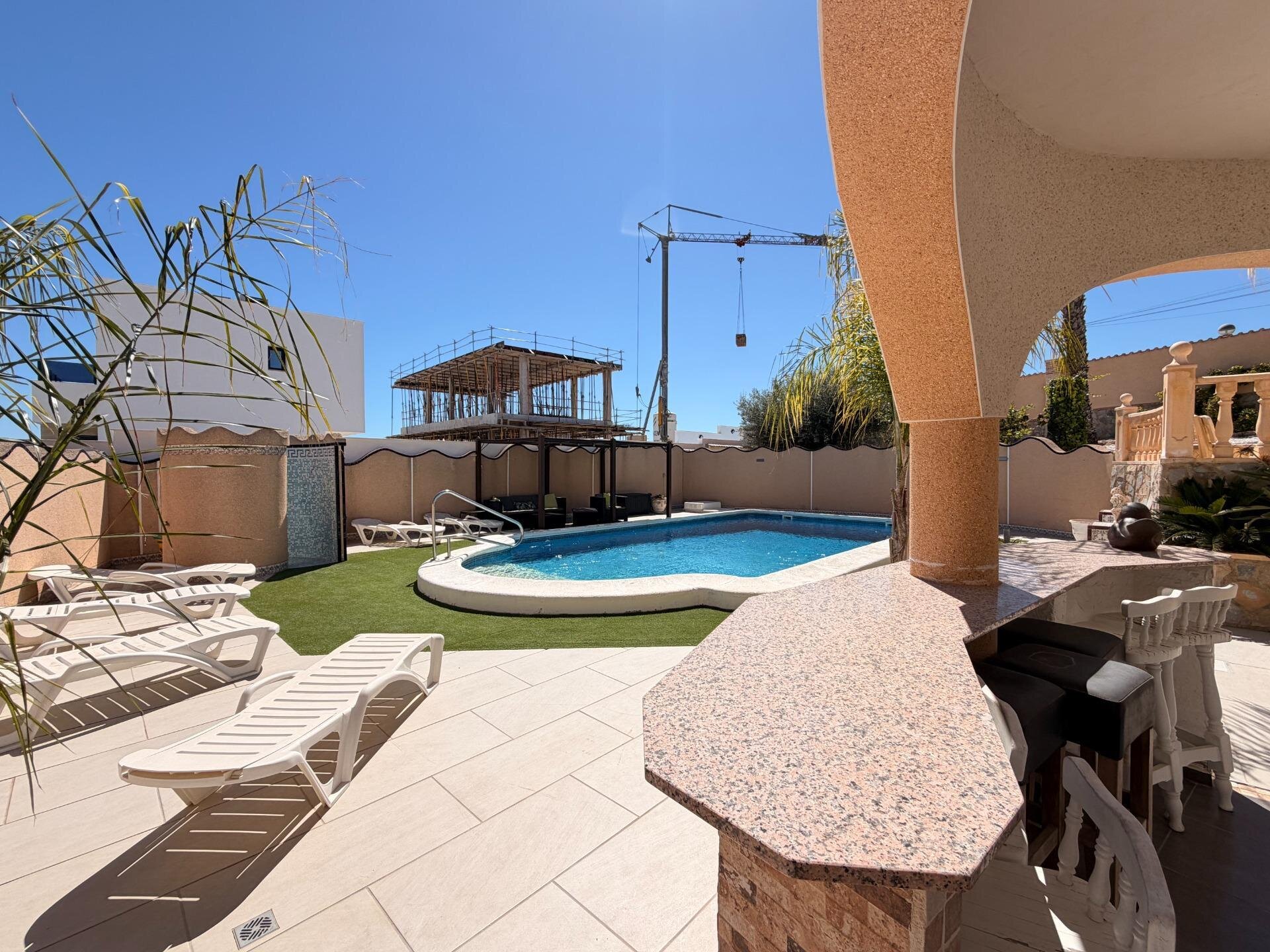 5-Bedroom Villa in Centro de la Ciudad Quesada, Rojales - Image 43