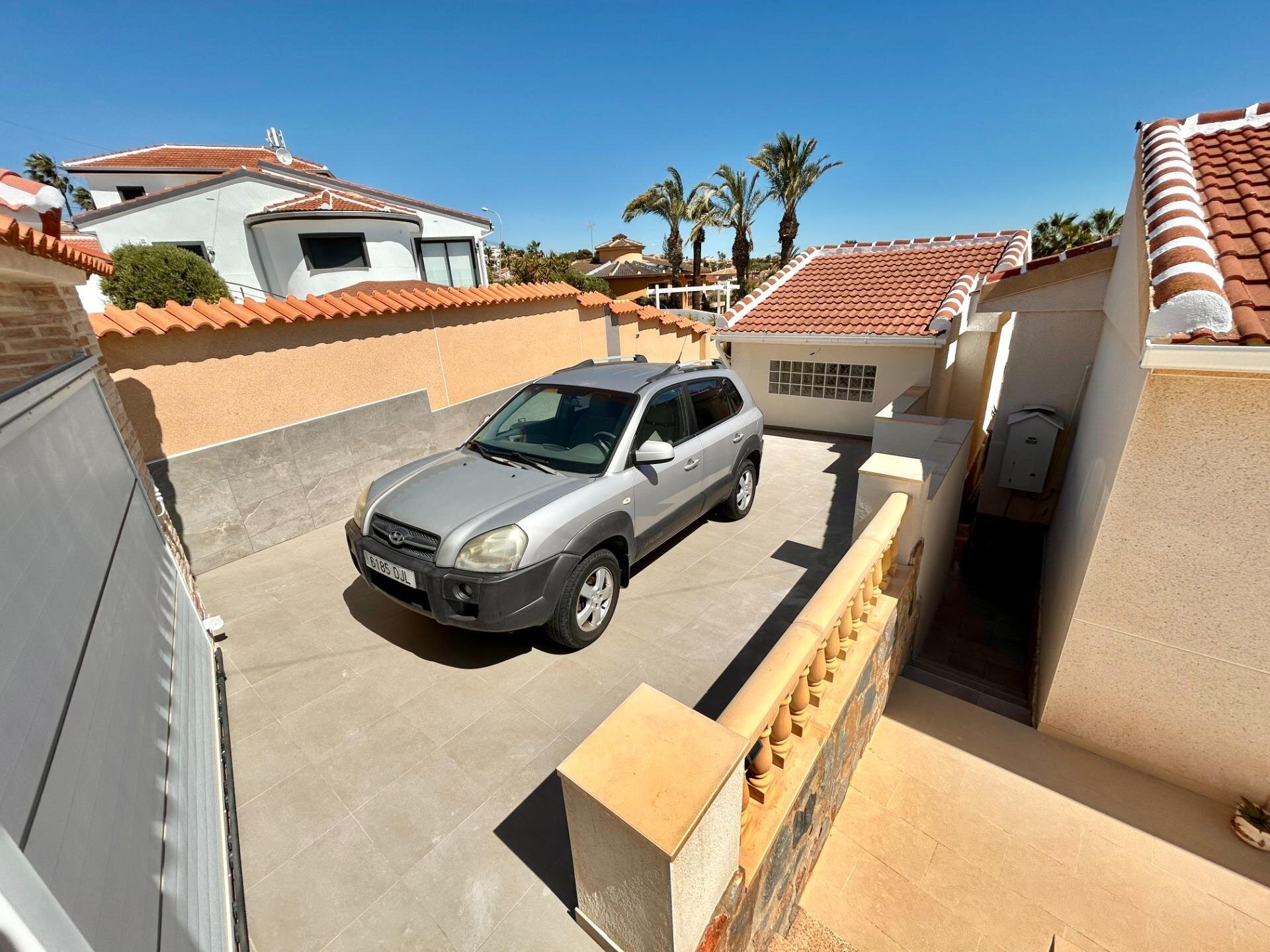 5-Bedroom Villa in Centro de la Ciudad Quesada, Rojales - Image 50