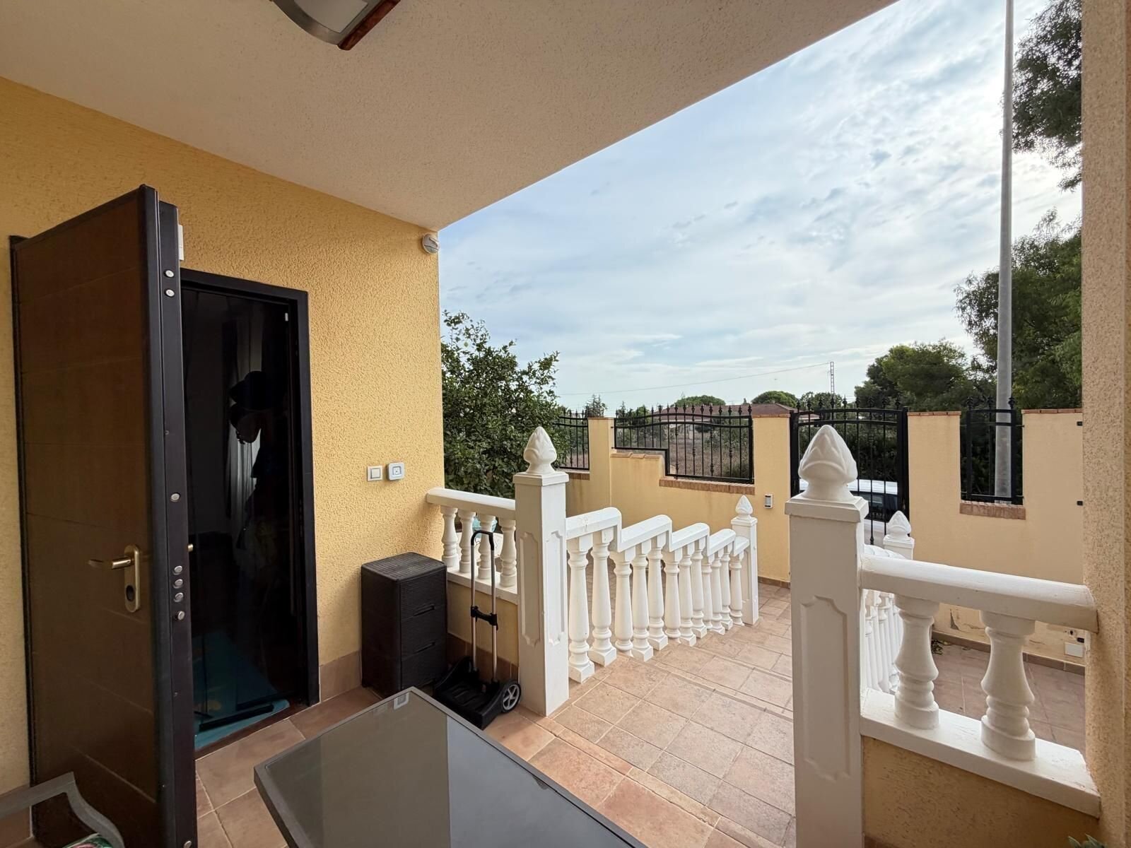 4-Bedroom Villa in Lomas de Don Juan, Orihuela Costa - Image 18