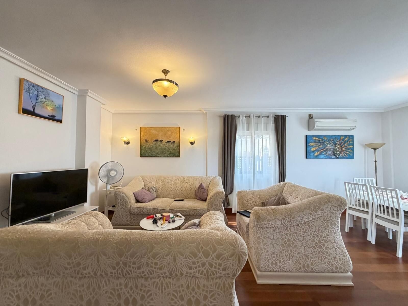 4-Bedroom Villa in Lomas de Don Juan, Orihuela Costa - Image 25