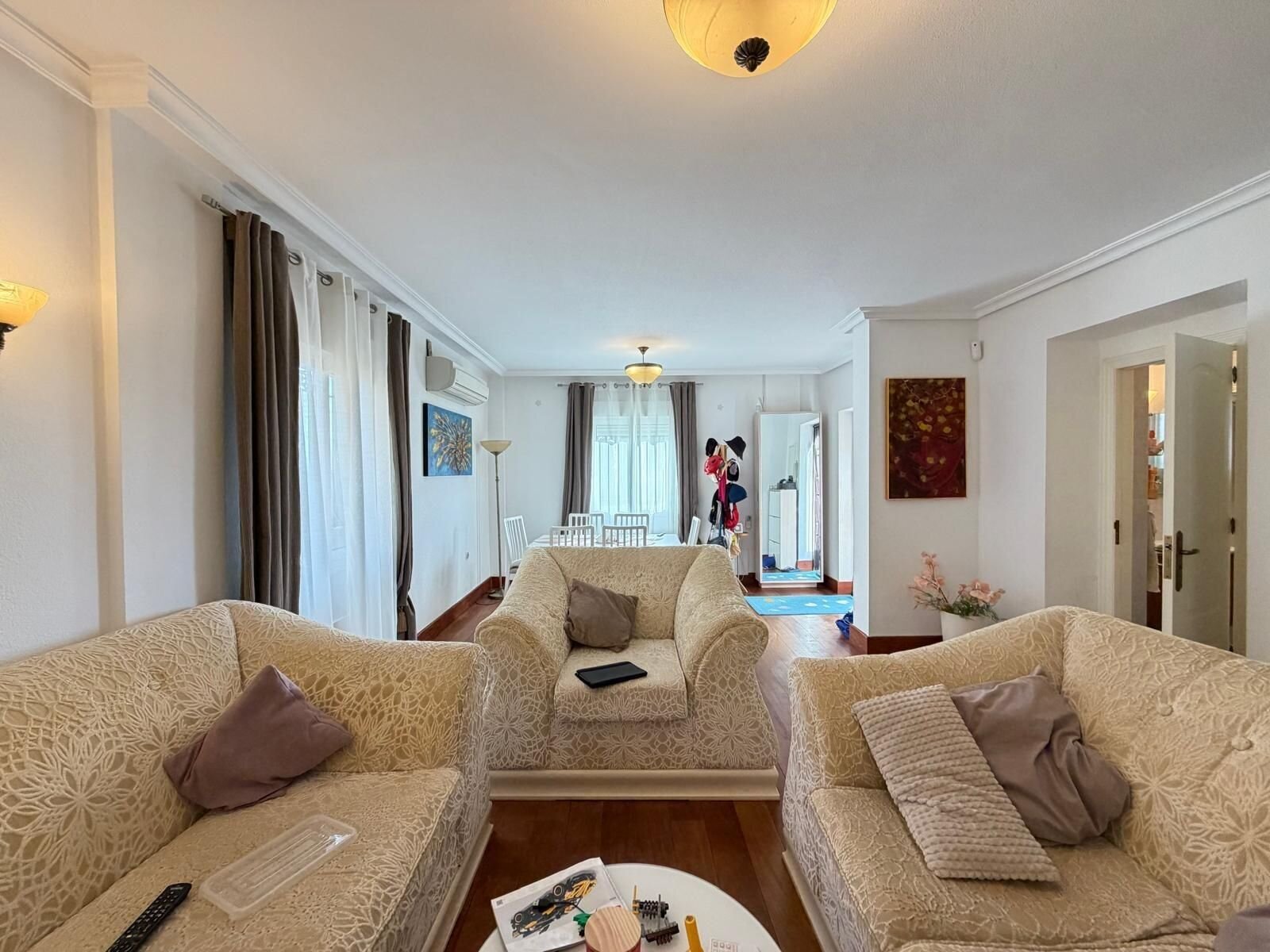 4-Bedroom Villa in Lomas de Don Juan, Orihuela Costa - Image 27