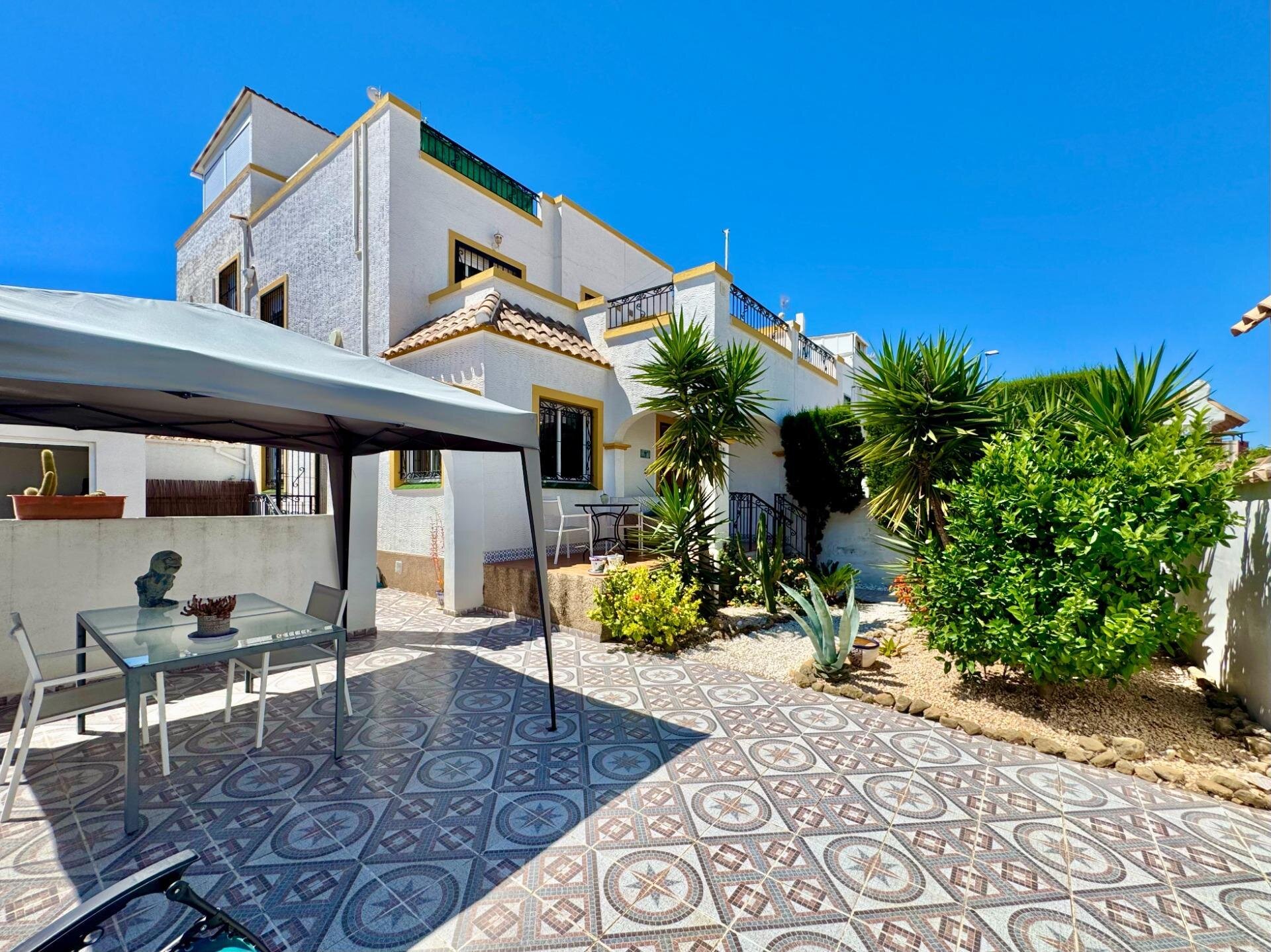 Dom z 3 Sypialniami w Los Altos, Orihuela Costa - Image 1
