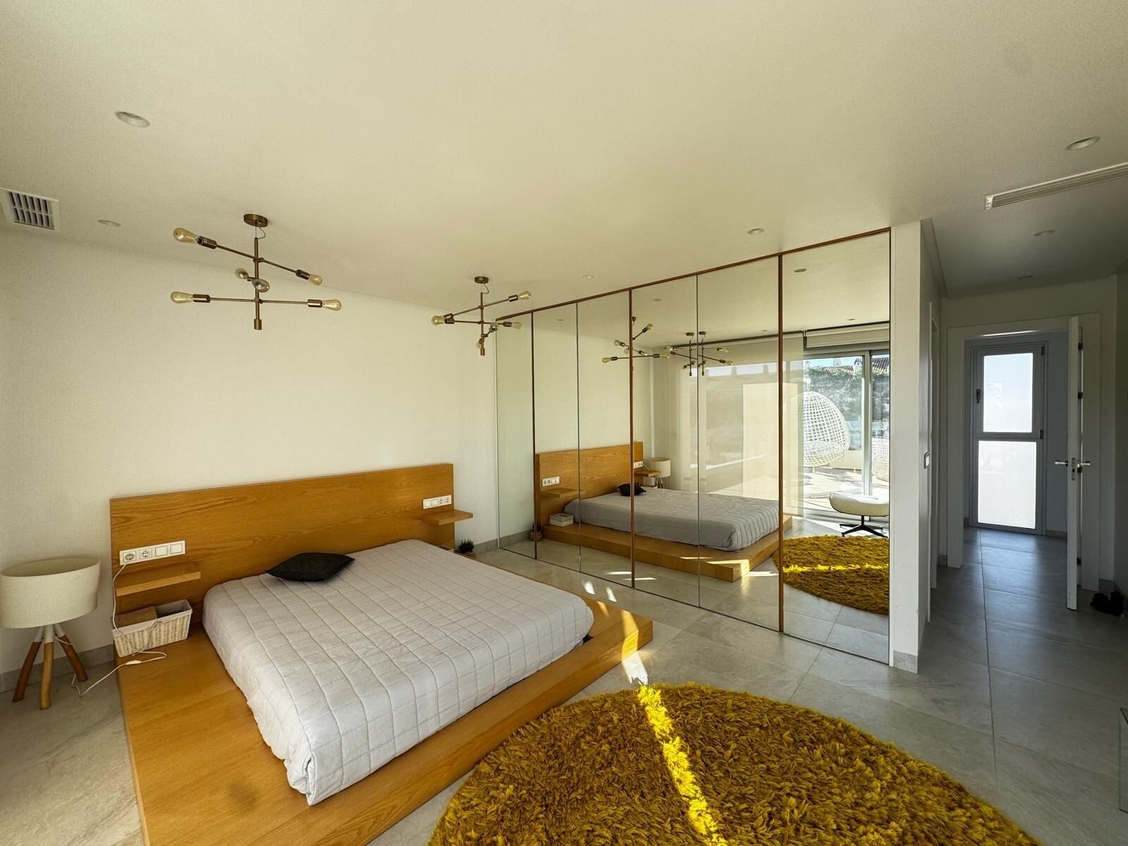 Villa de 4 Dormitorios en Campoamor, Orihuela Costa - Image 42