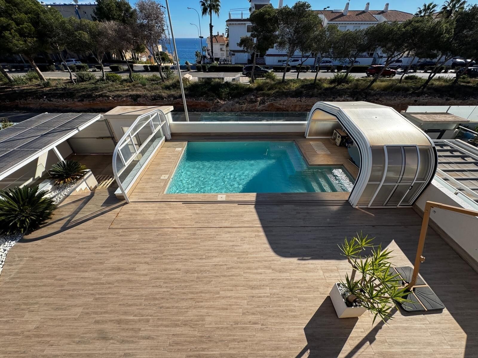 Villa de 4 Dormitorios en Campoamor, Orihuela Costa - Image 46